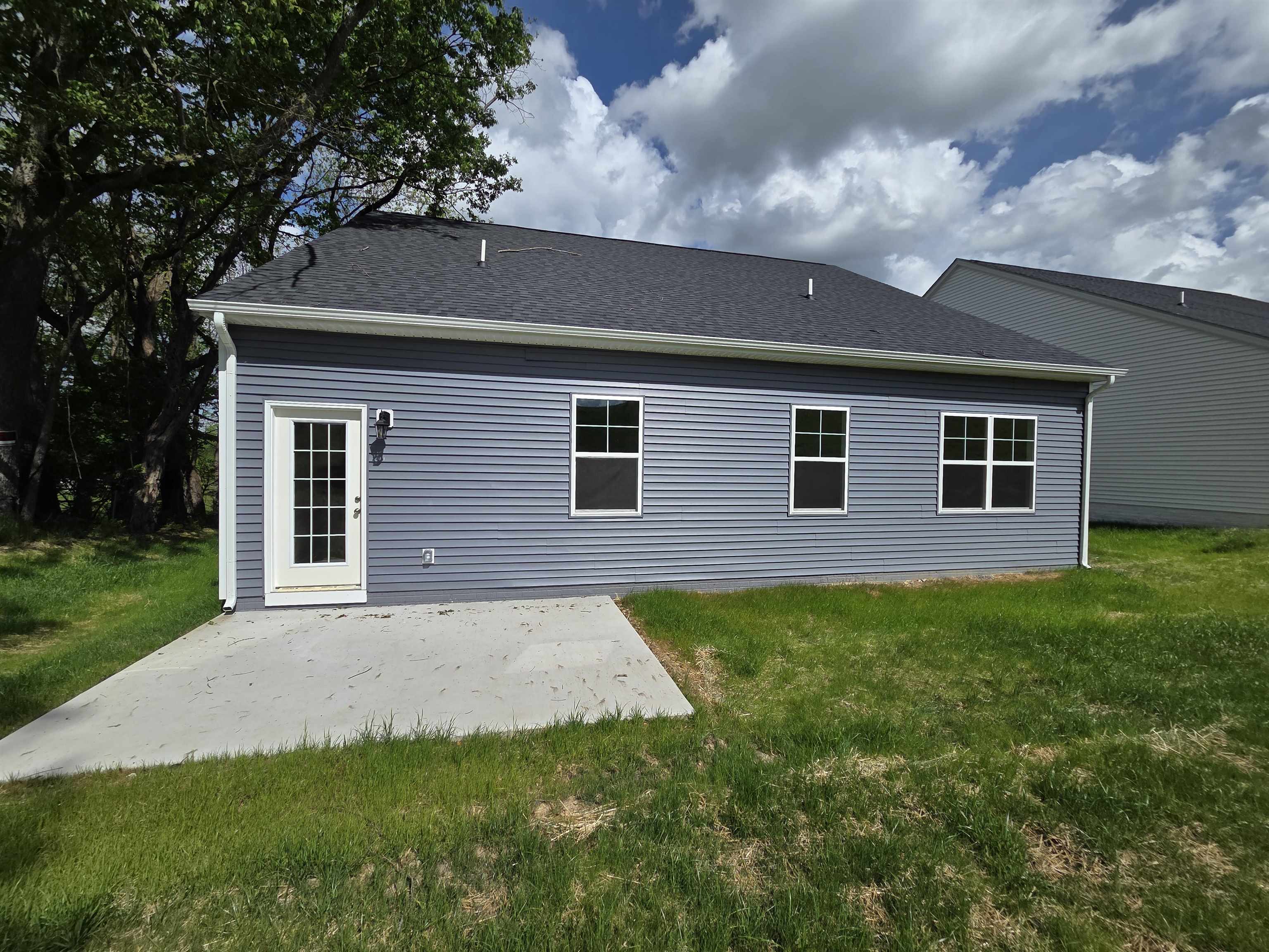 7355 King's Pointe Drive Radford VA 24141