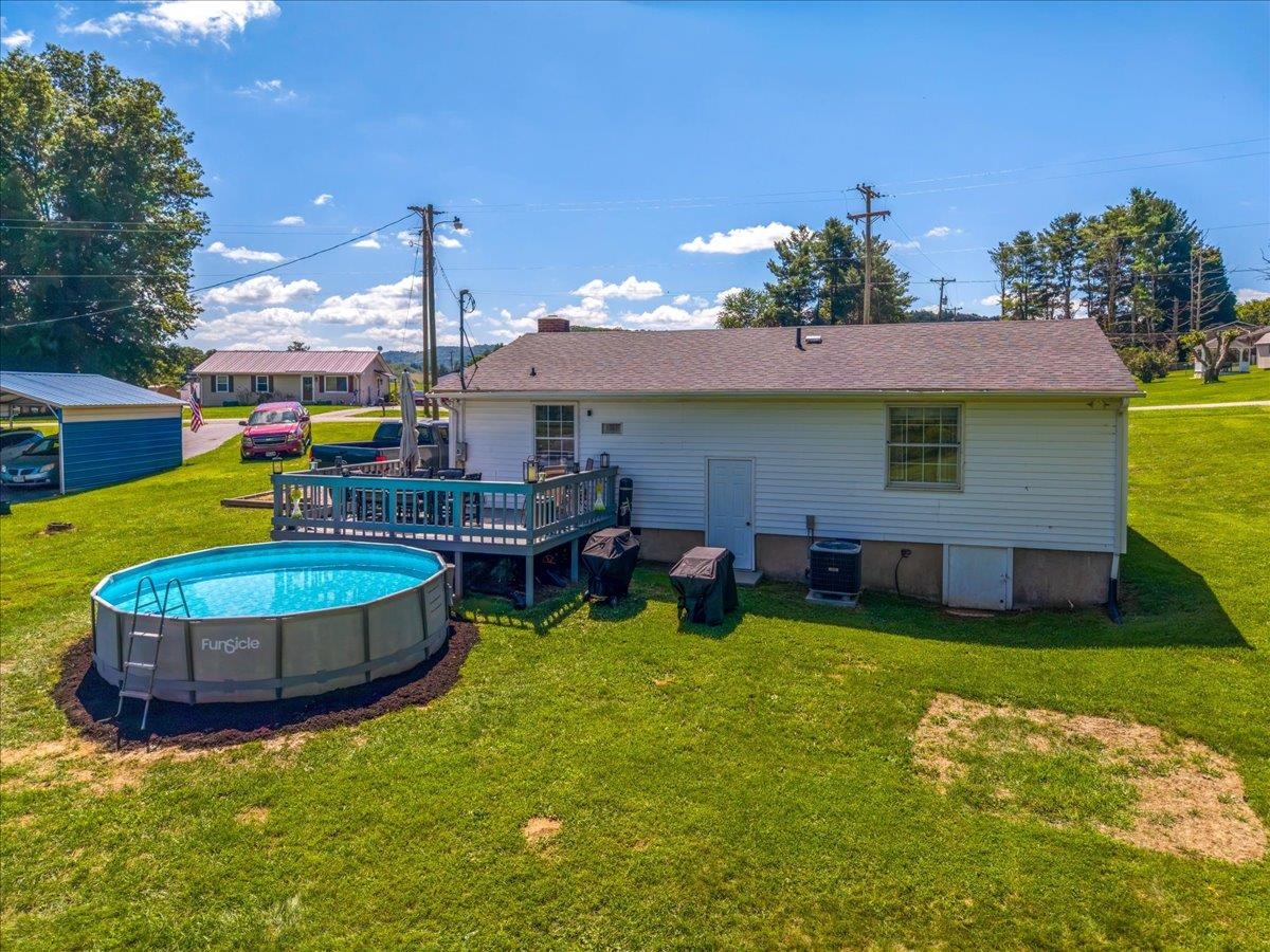 938 Boulder Lane Pilot VA 24138