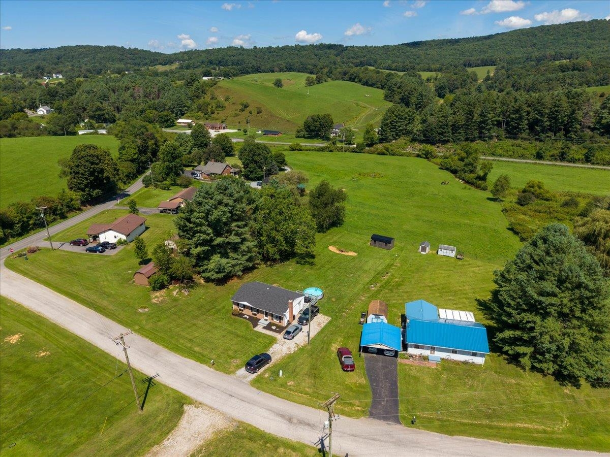 938 Boulder Lane Pilot VA 24138