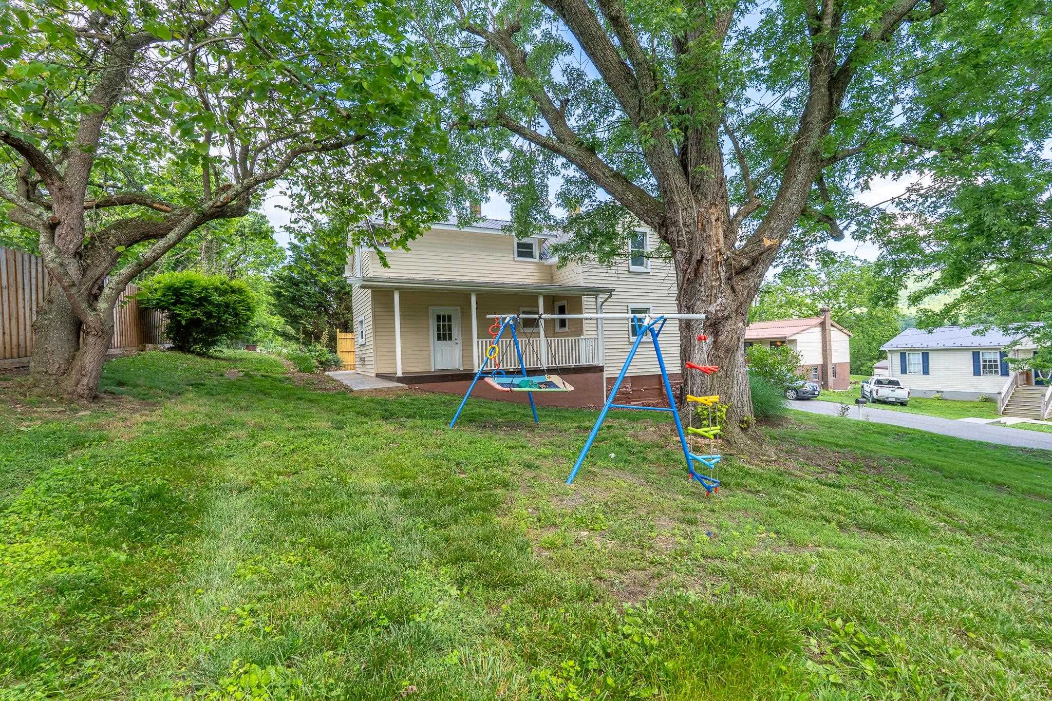 350 W Jackson Street Wytheville VA 24382