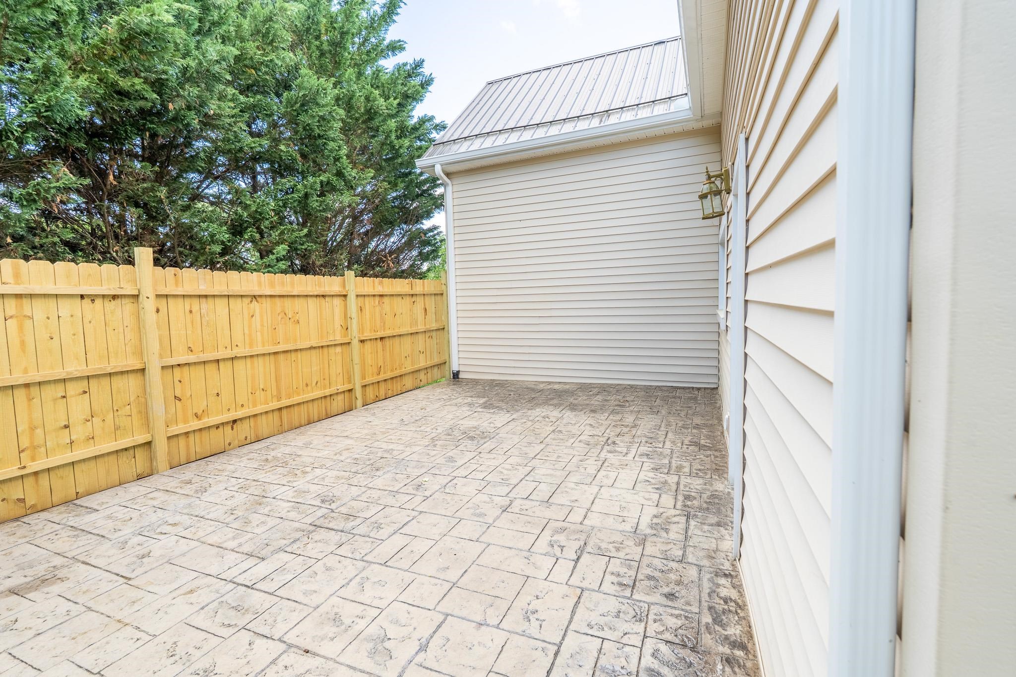 350 W Jackson Street Wytheville VA 24382