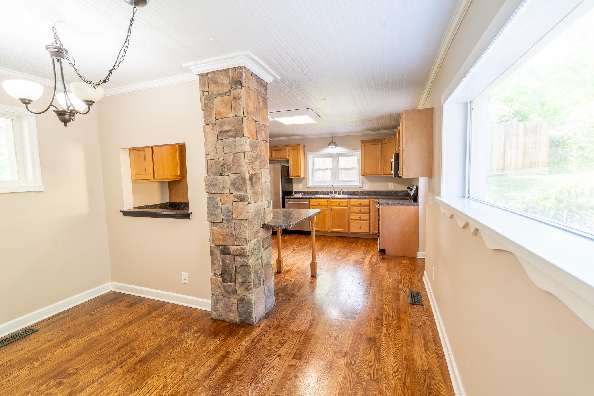 350 W Jackson Street Wytheville VA 24382