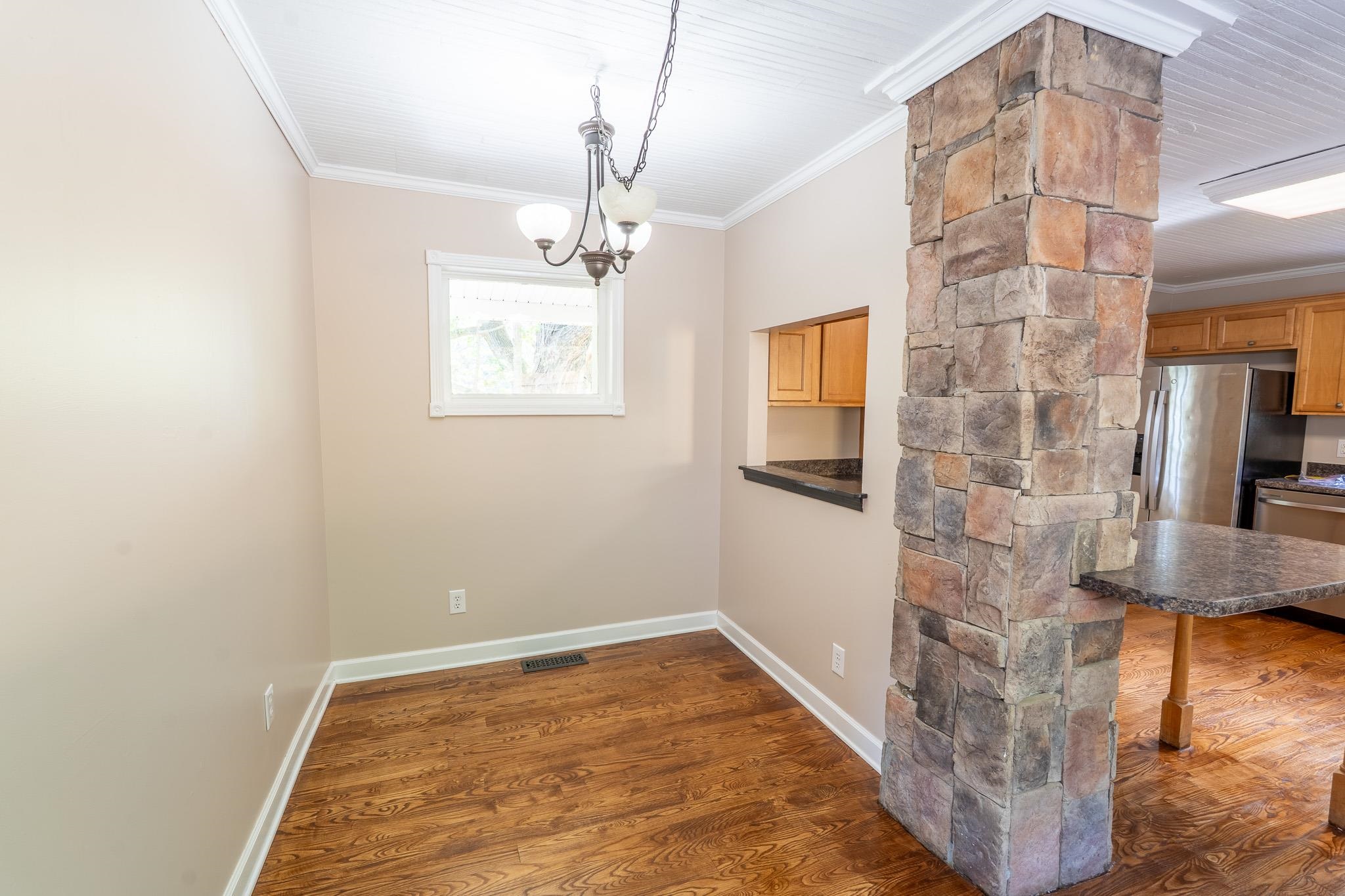350 W Jackson Street Wytheville VA 24382