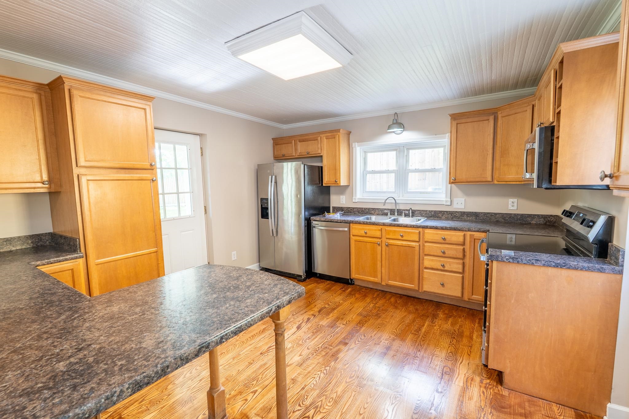 350 W Jackson Street Wytheville VA 24382