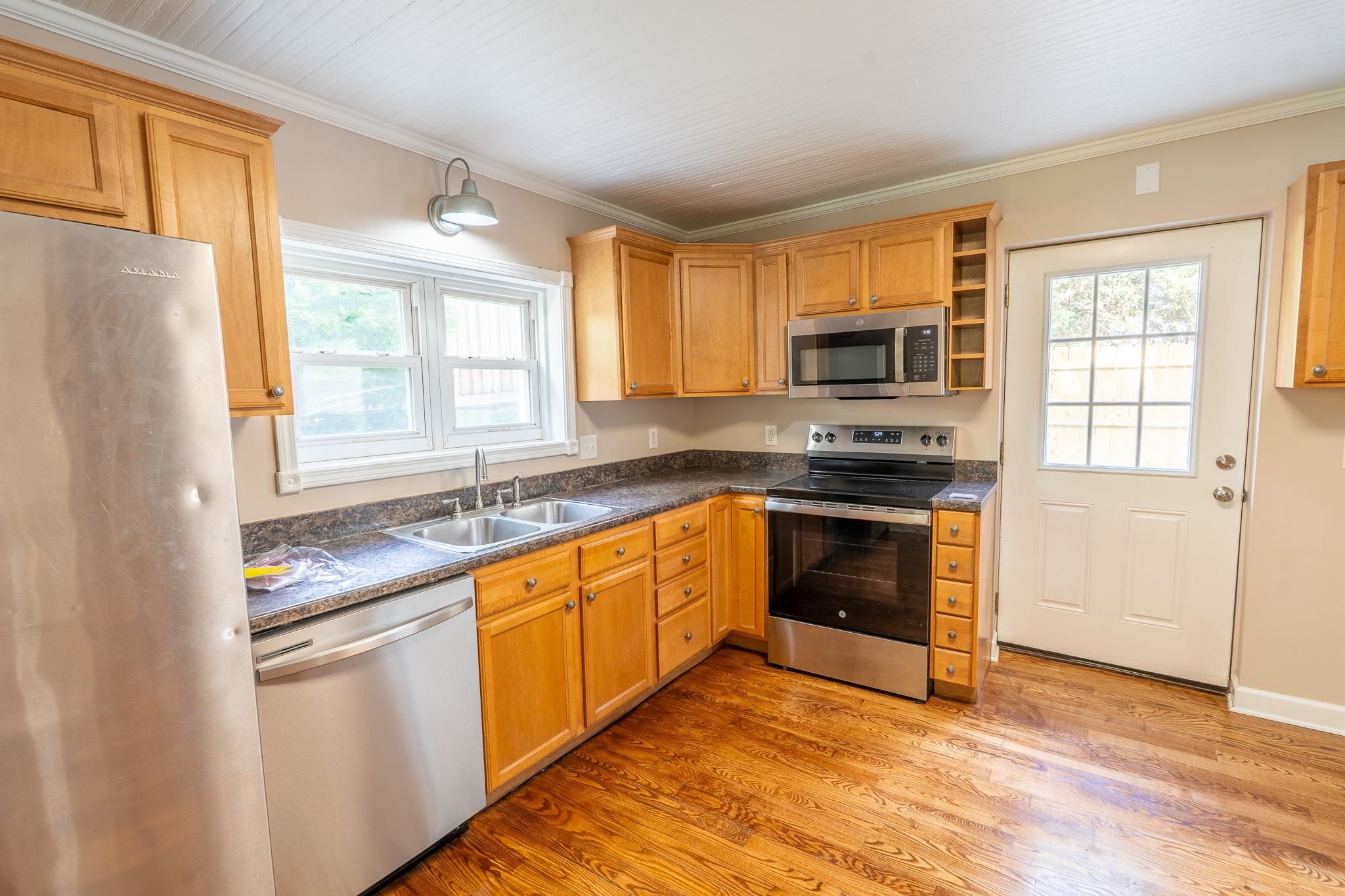 350 W Jackson Street Wytheville VA 24382