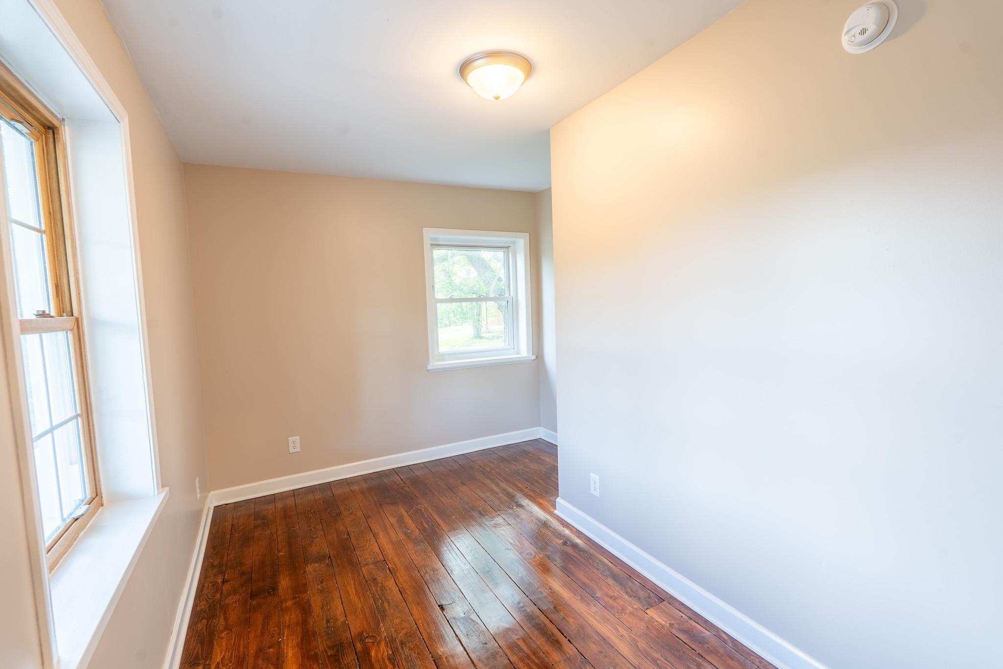 350 W Jackson Street Wytheville VA 24382