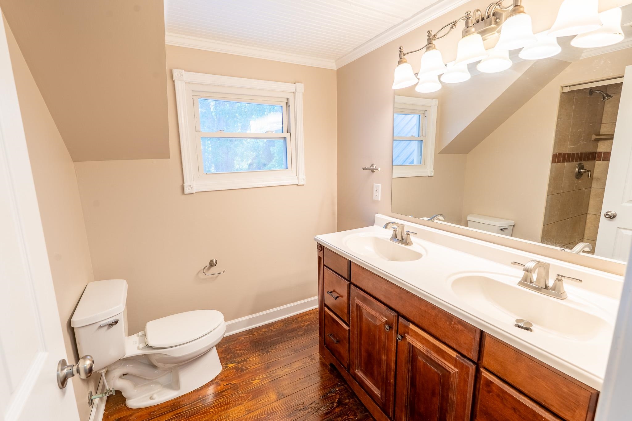 350 W Jackson Street Wytheville VA 24382