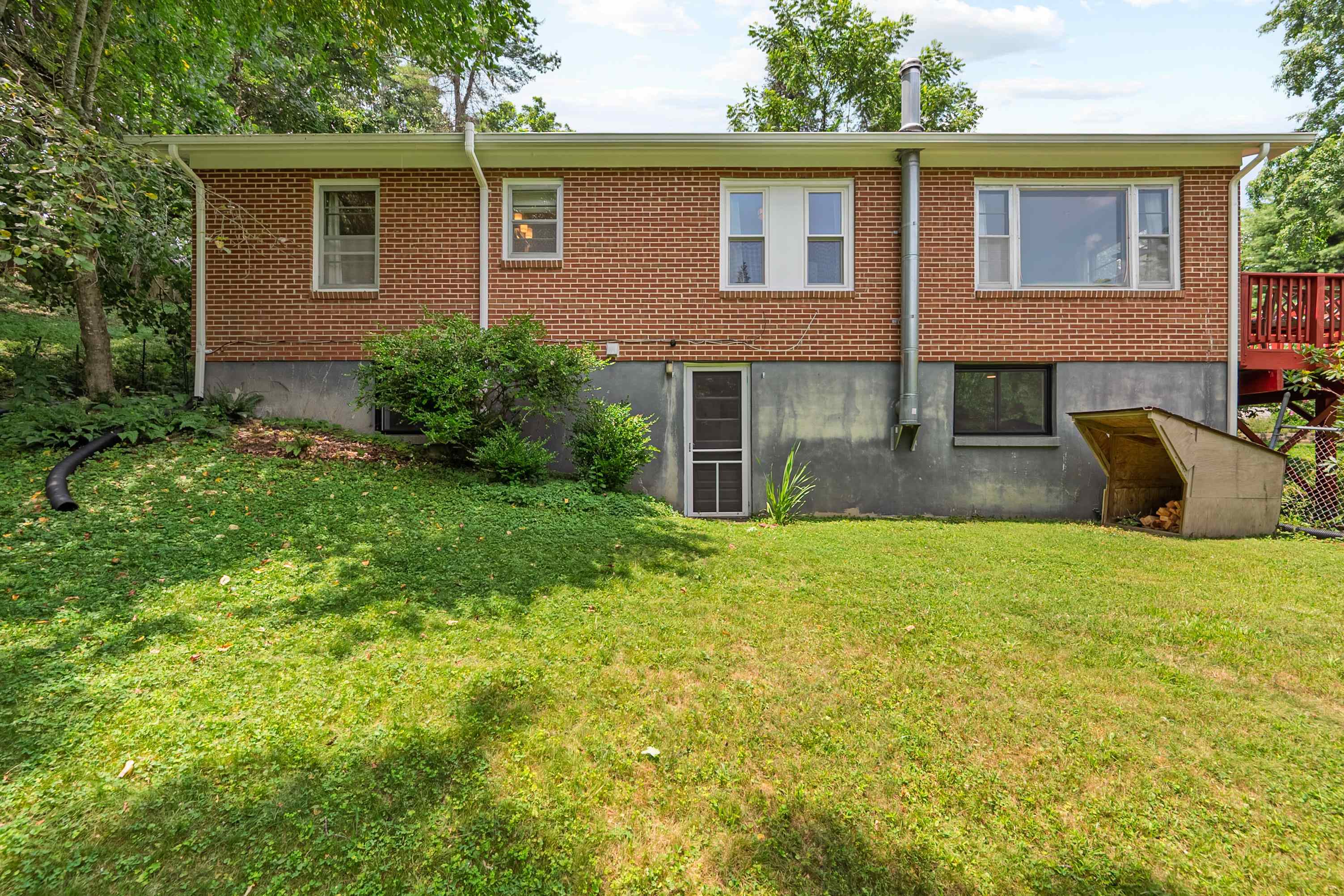 1003 Highland Circle Blacksburg VA 24060