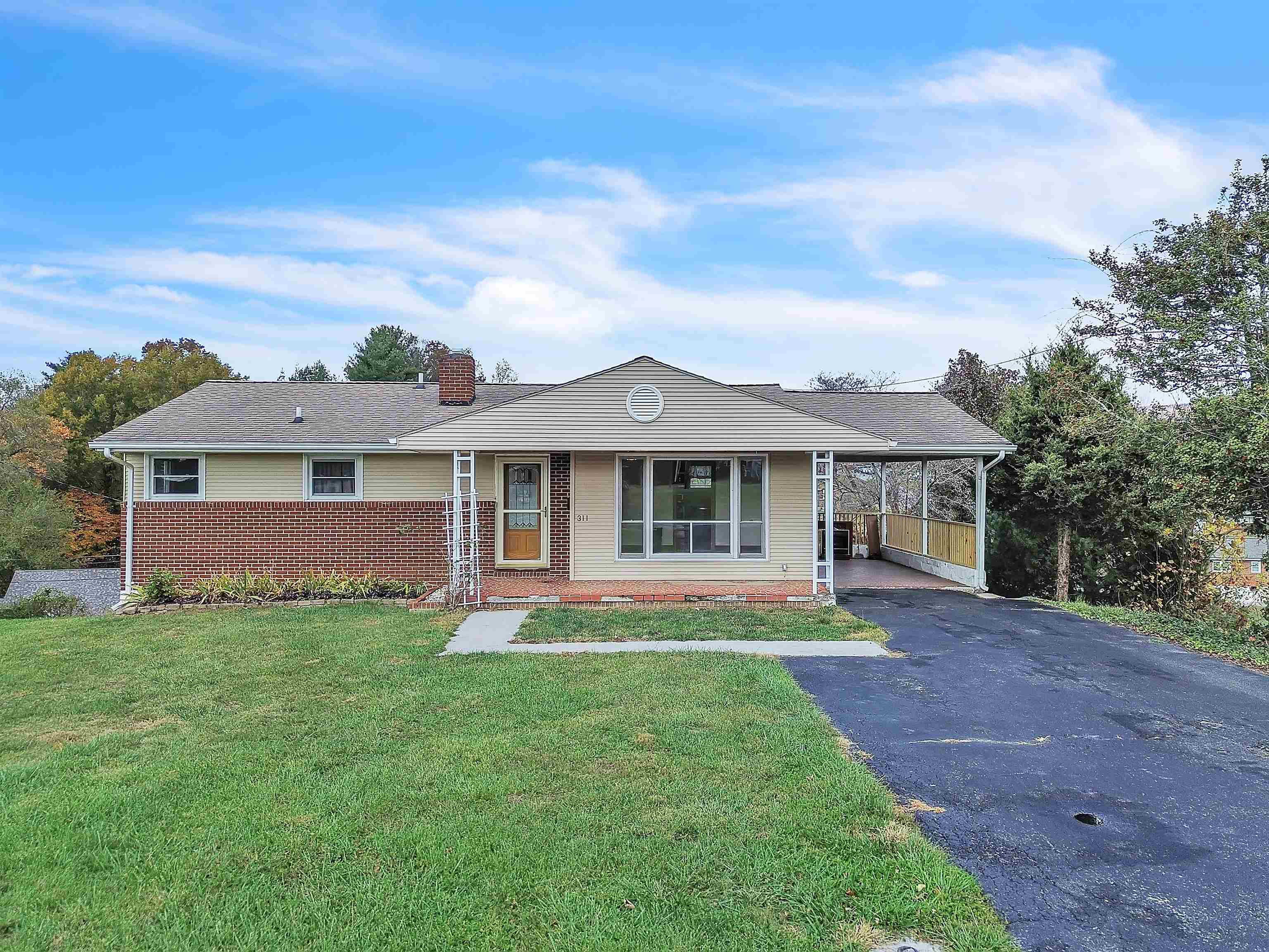 311 Mayo Circle Pearisburg VA 24134