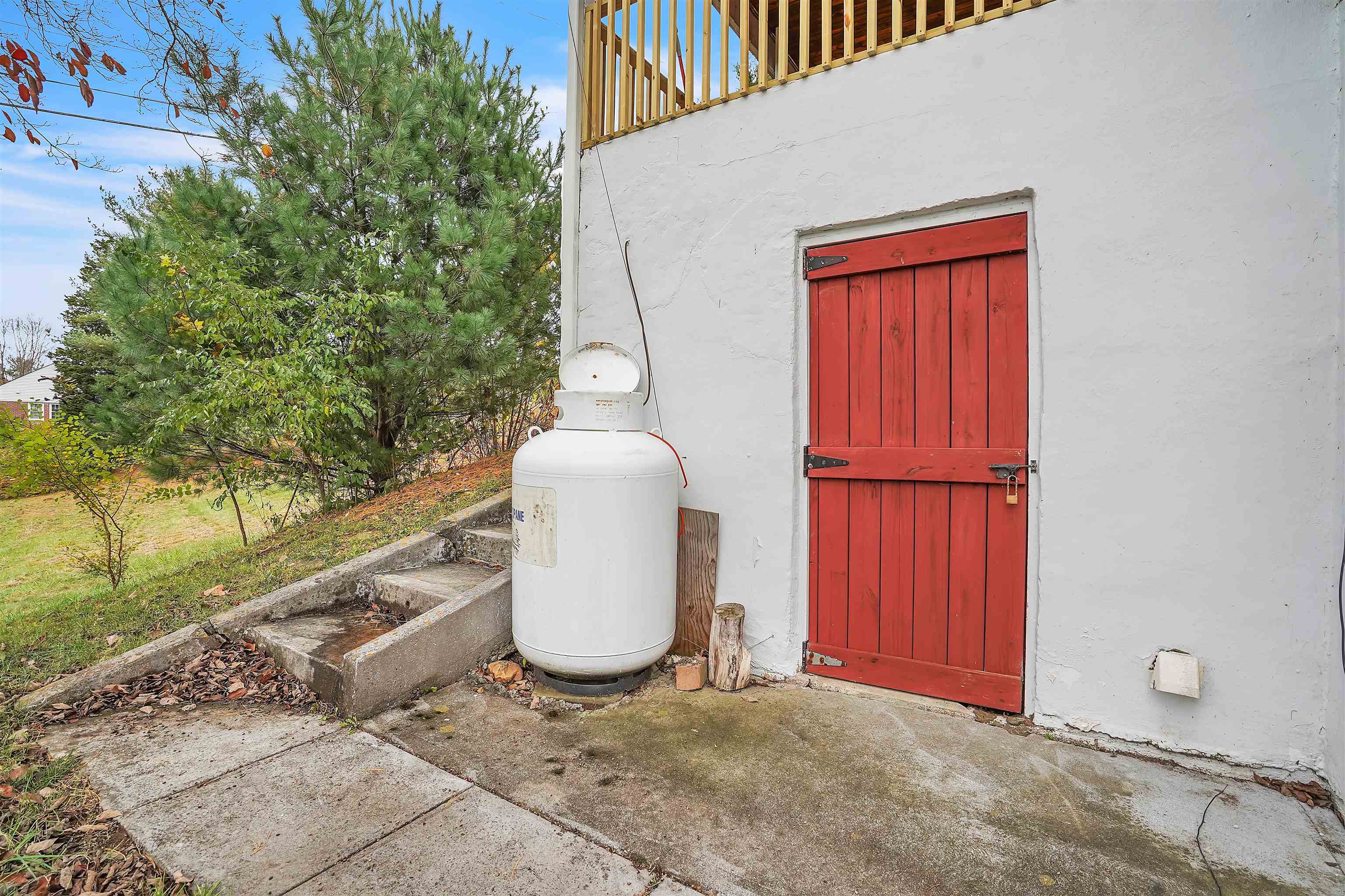 311 Mayo Circle Pearisburg VA 24134