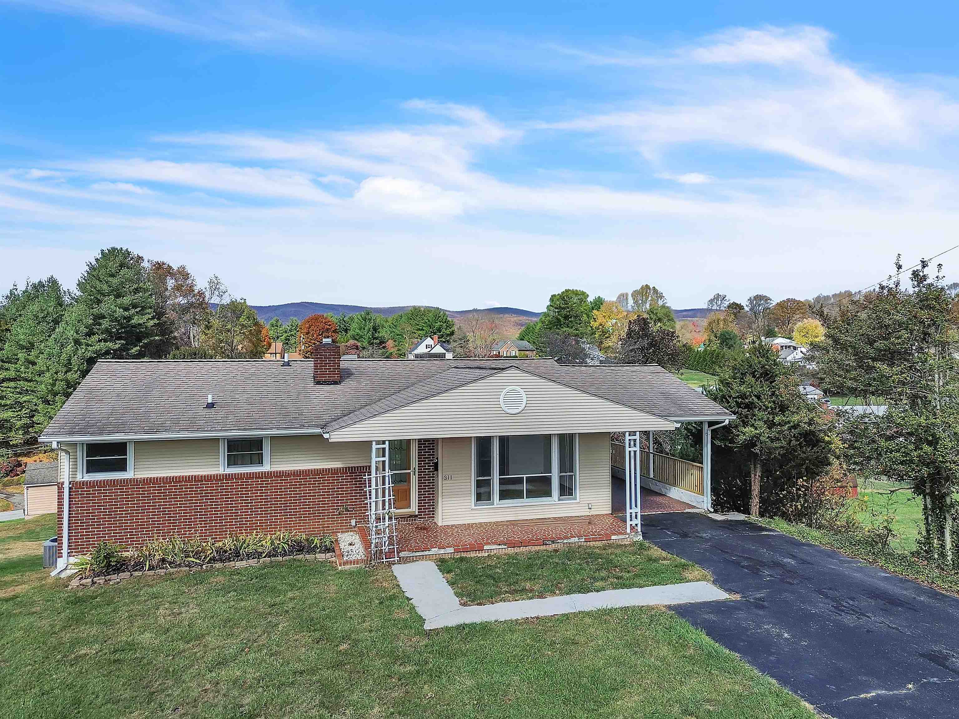 311 Mayo Circle Pearisburg VA 24134