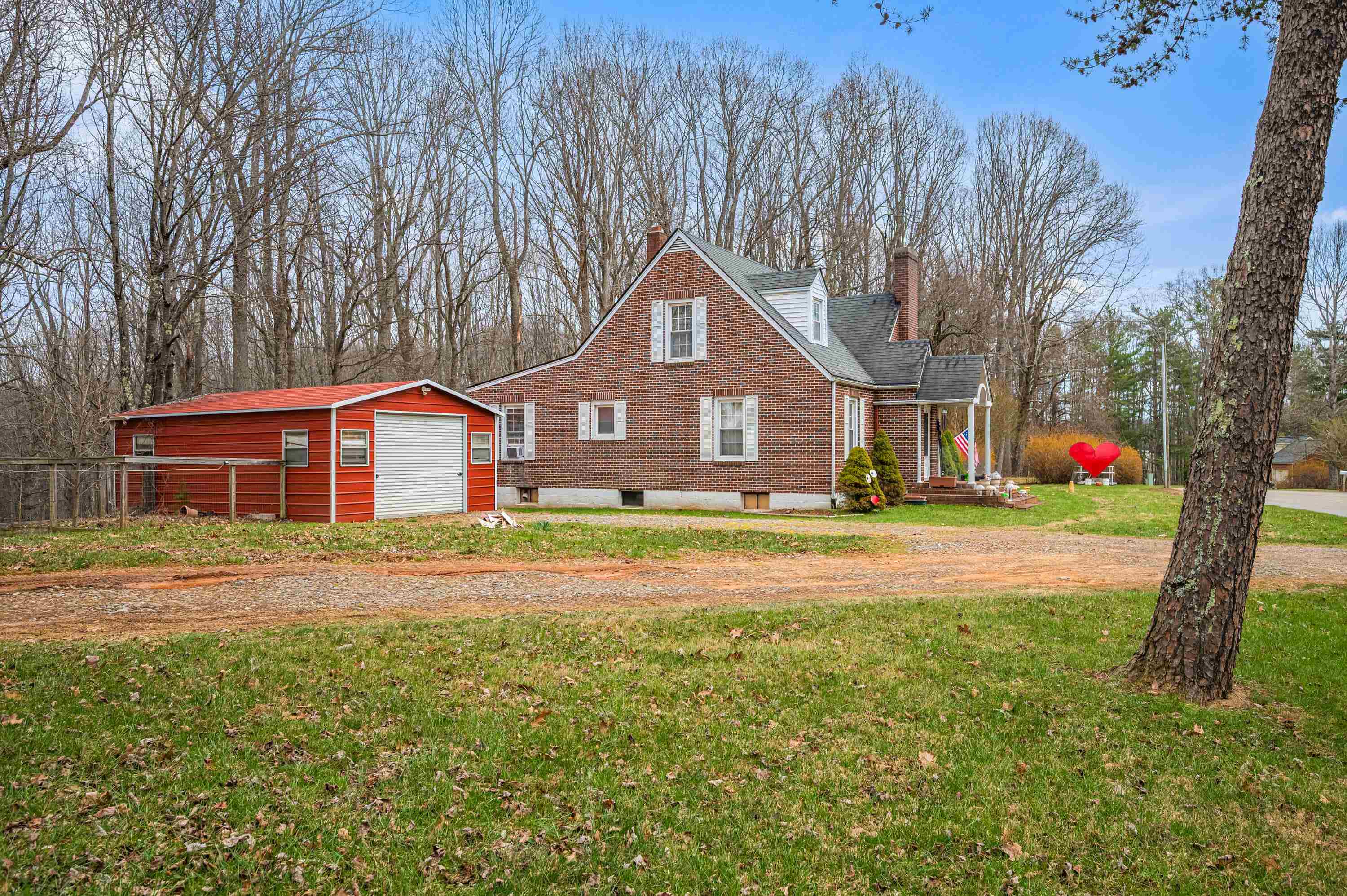 216 & 218 Penn Road Floyd VA 24091