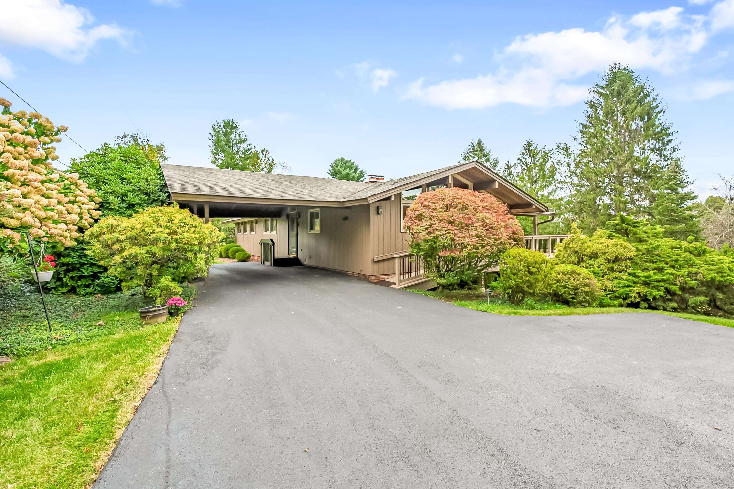 304 Fincastle Drive Blacksburg VA 24060