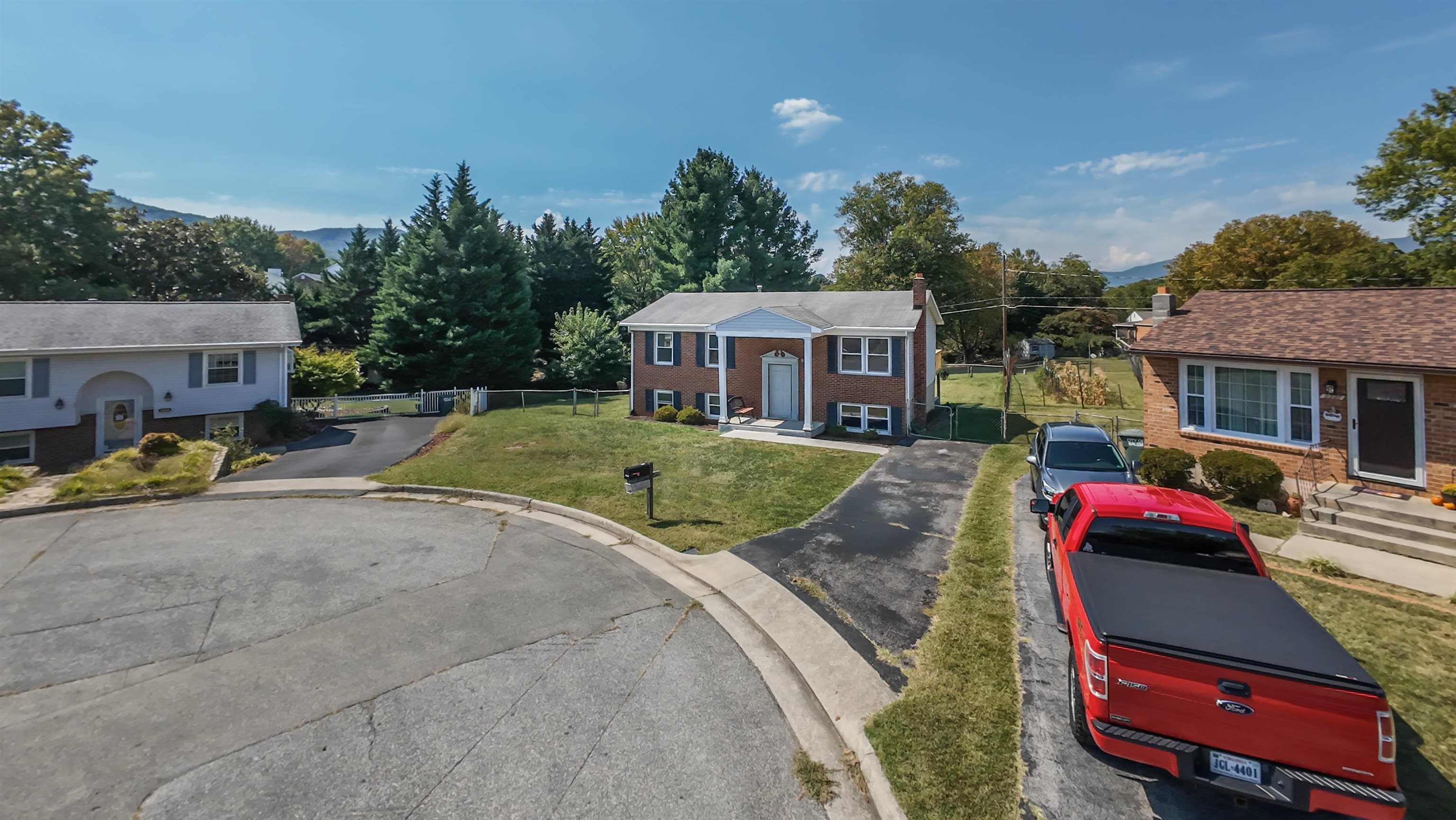 2231 Irish Circle Salem VA 24153