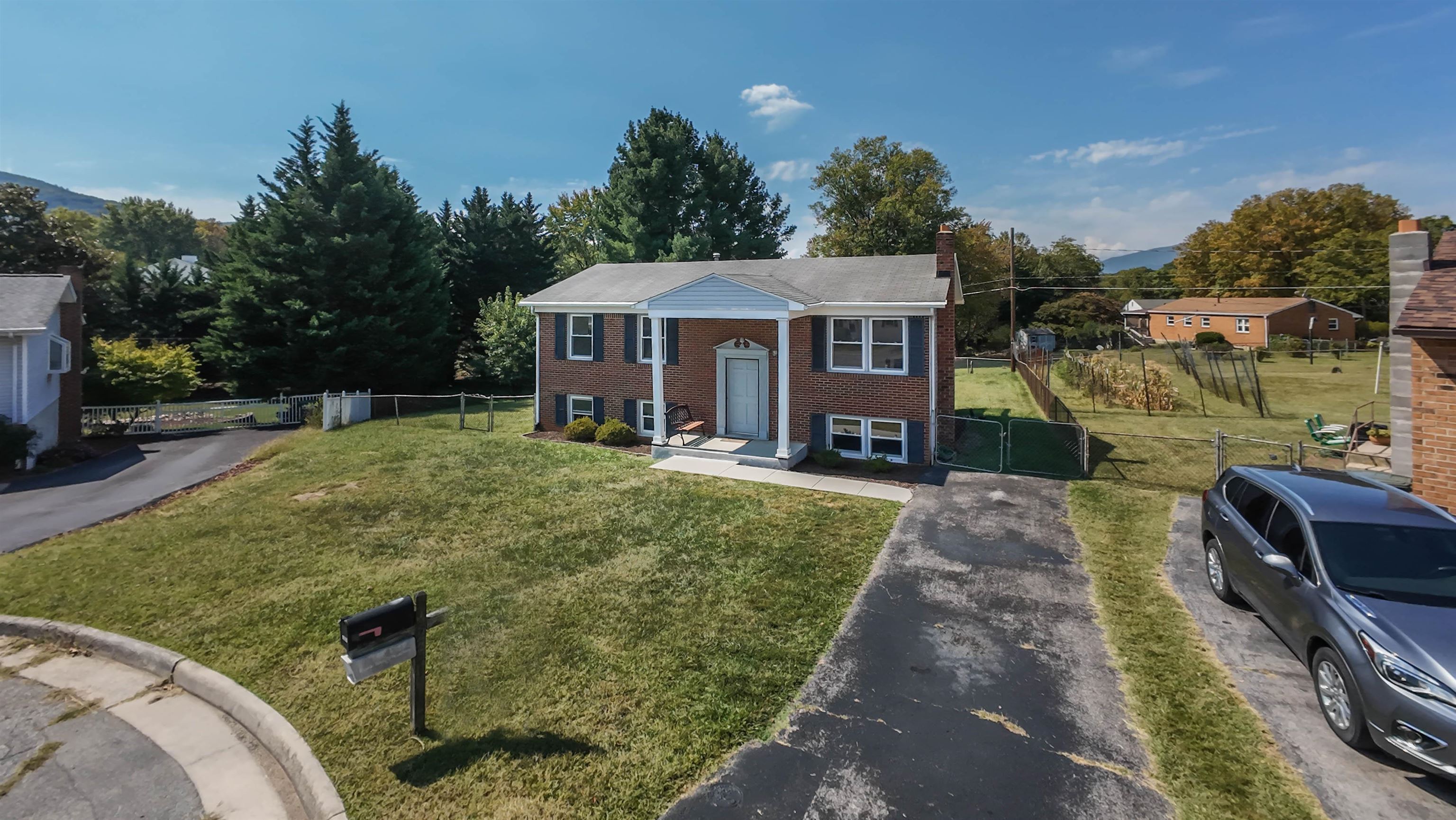 2231 Irish Circle Salem VA 24153