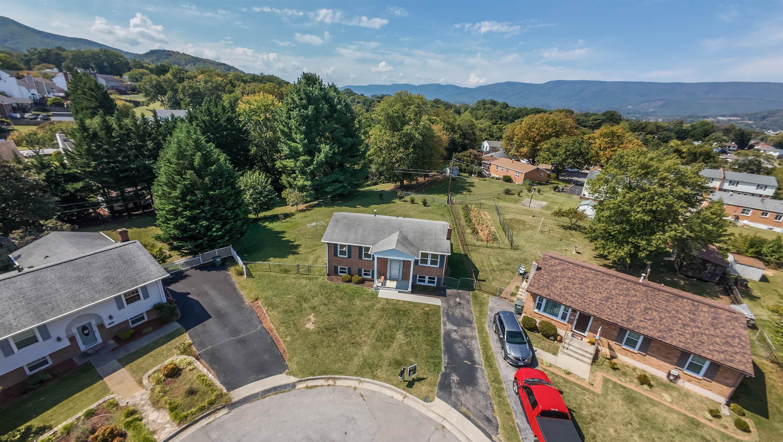 2231 Irish Circle Salem VA 24153