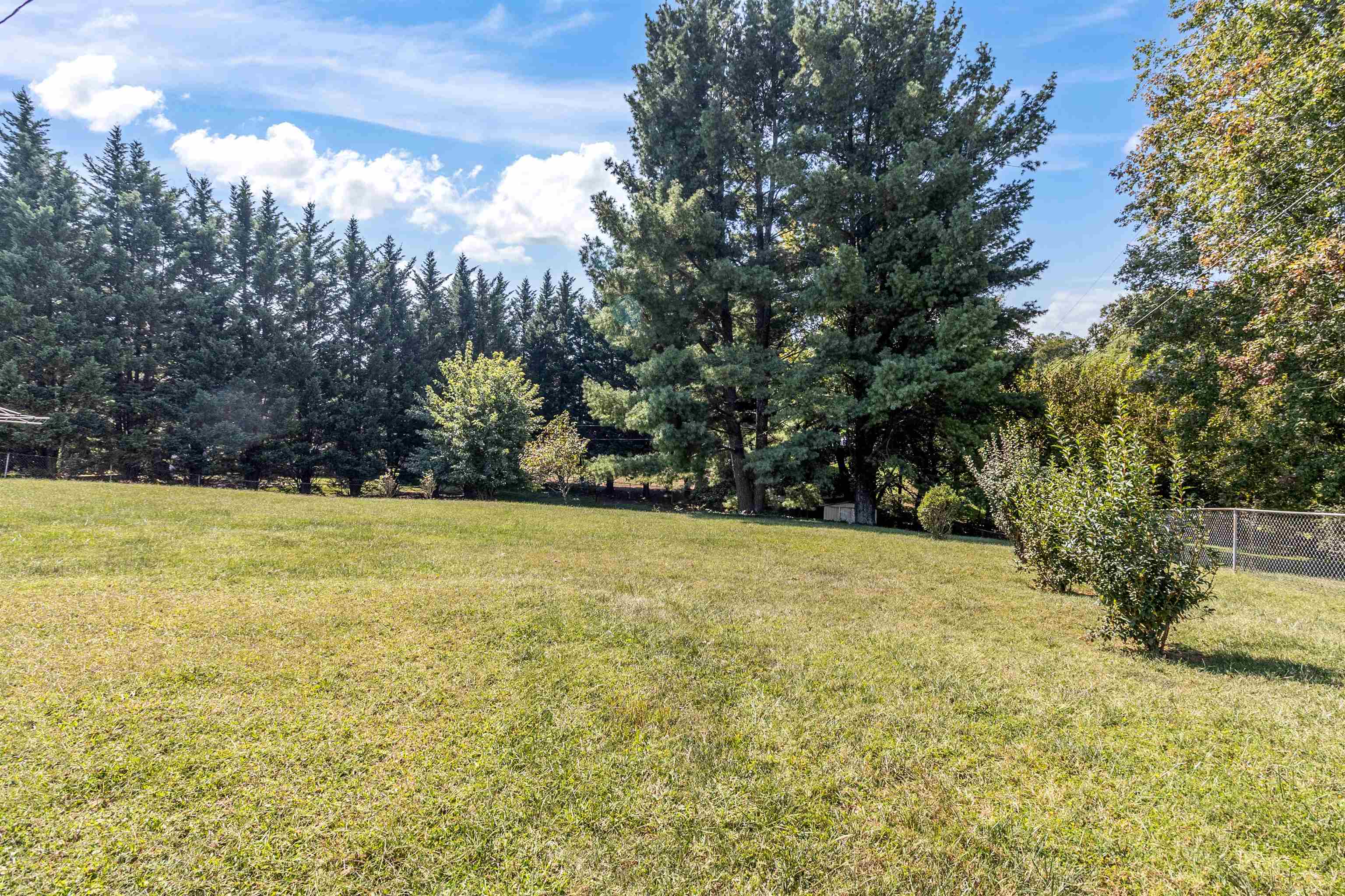 2231 Irish Circle Salem VA 24153