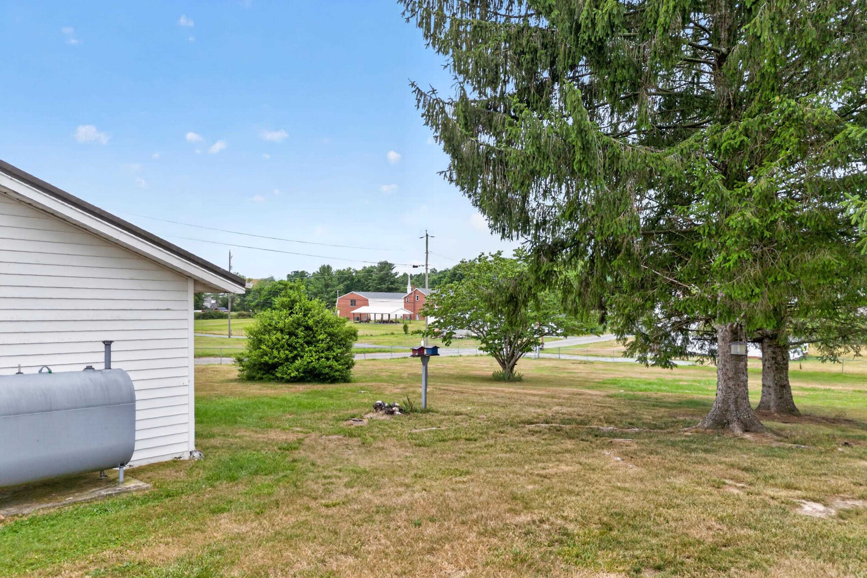3458 Hilton Village Loop Pulaski VA 24301