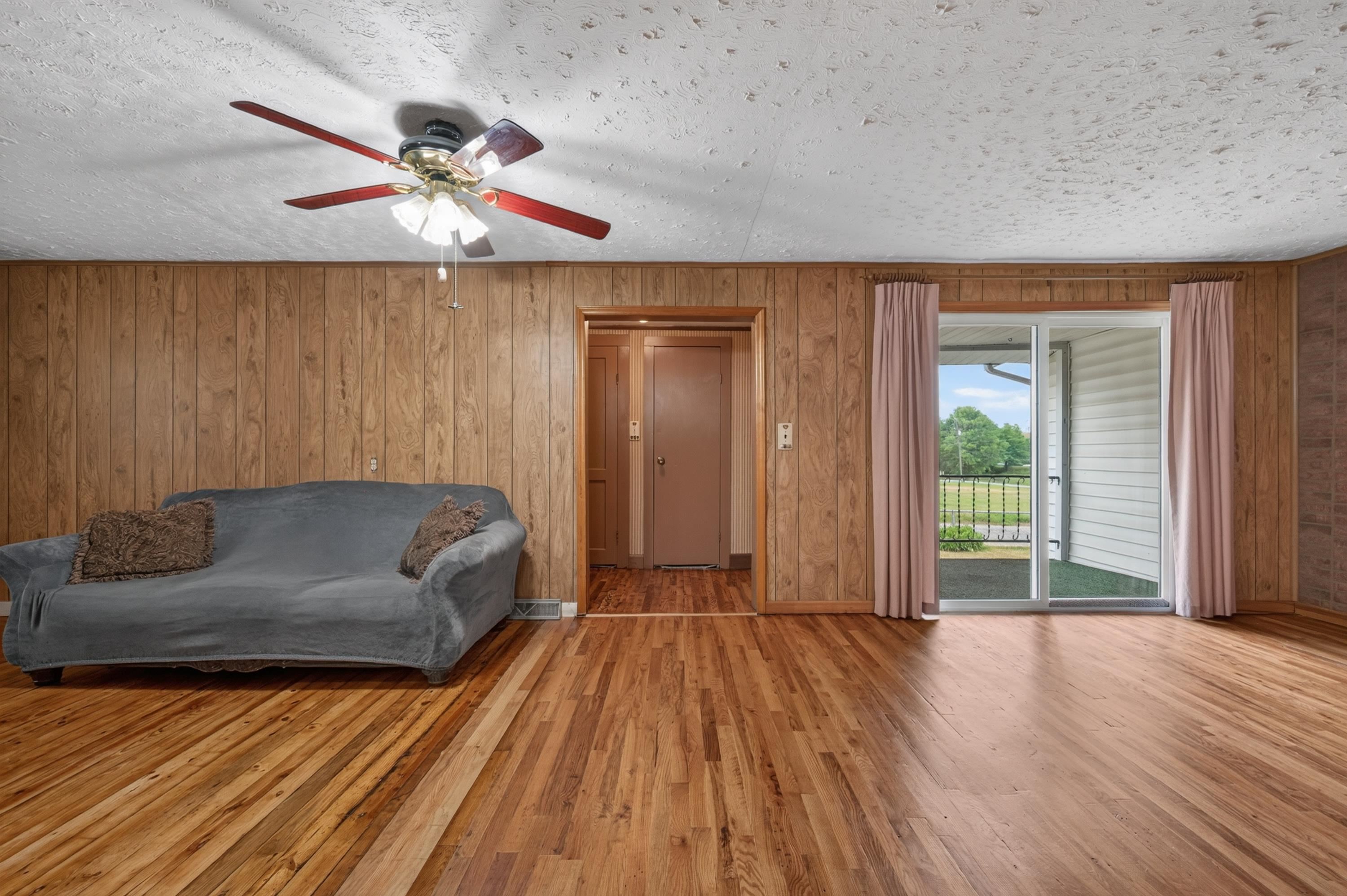 3458 Hilton Village Loop Pulaski VA 24301