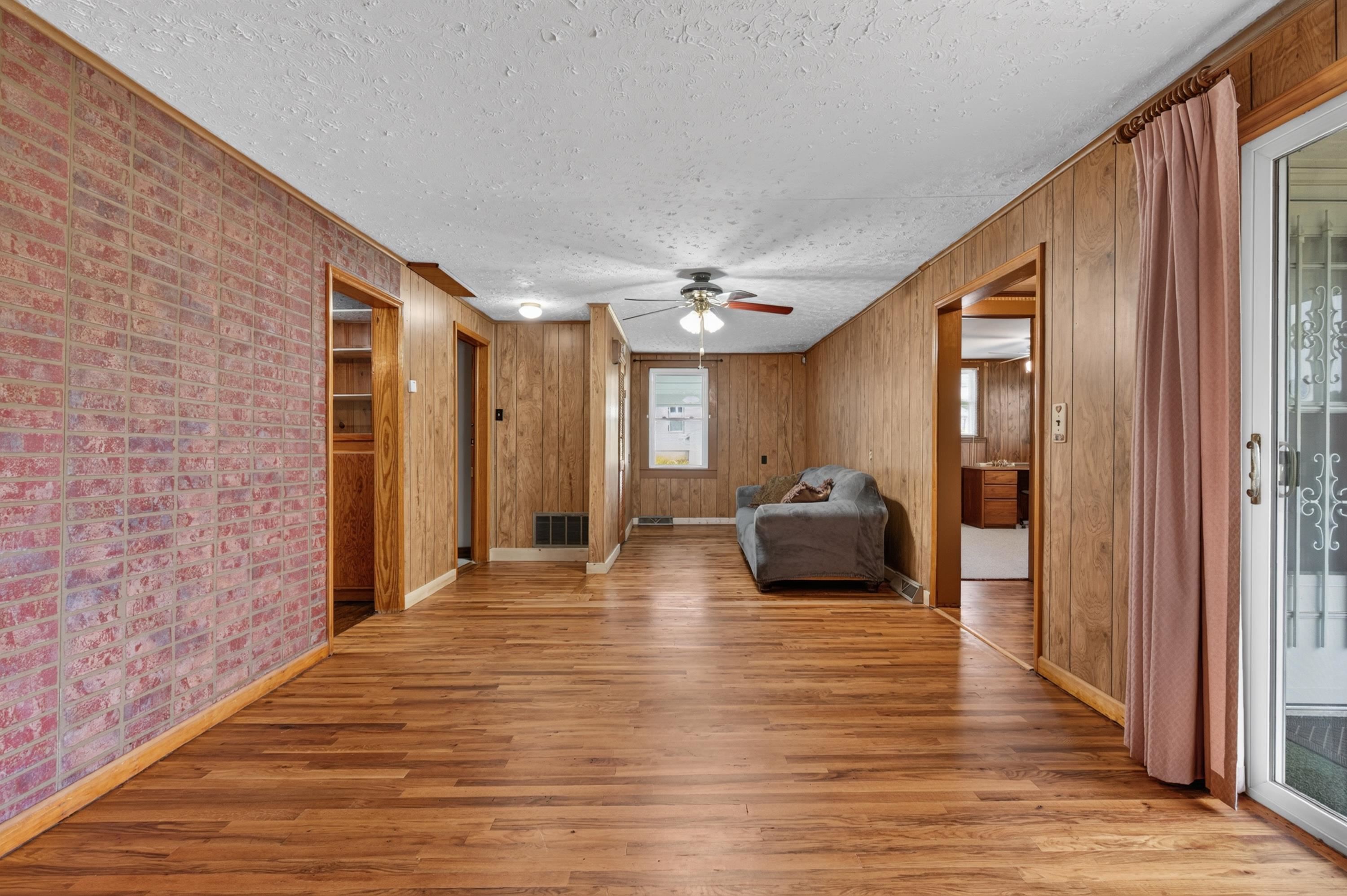 3458 Hilton Village Loop Pulaski VA 24301