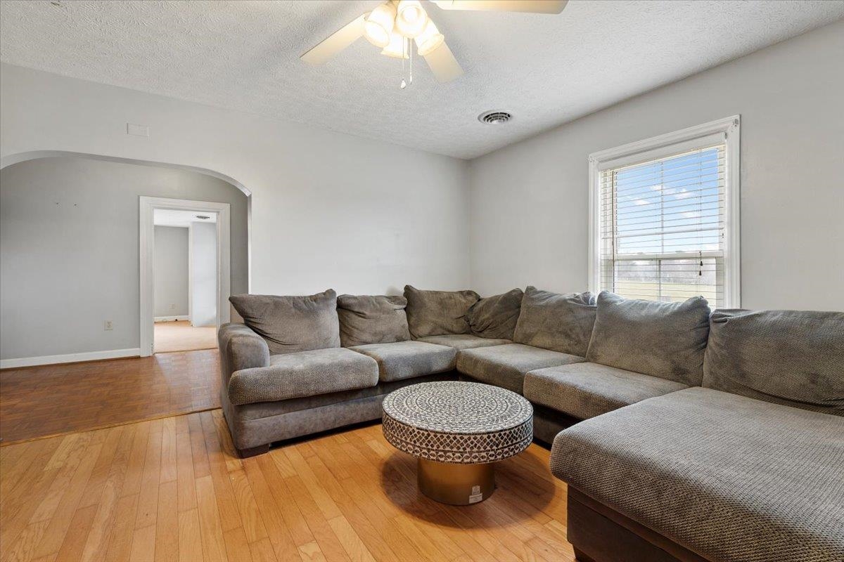 3517 Daniels Run Road NE Pilot VA 24138