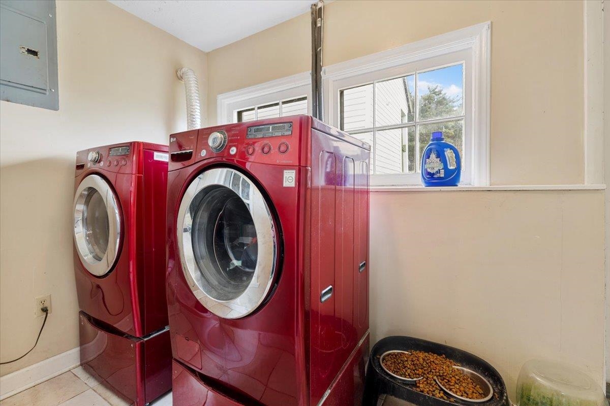 3517 Daniels Run Road NE Pilot VA 24138