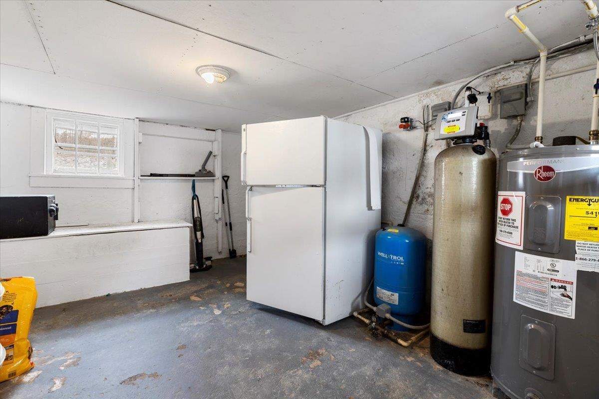 3517 Daniels Run Road NE Pilot VA 24138