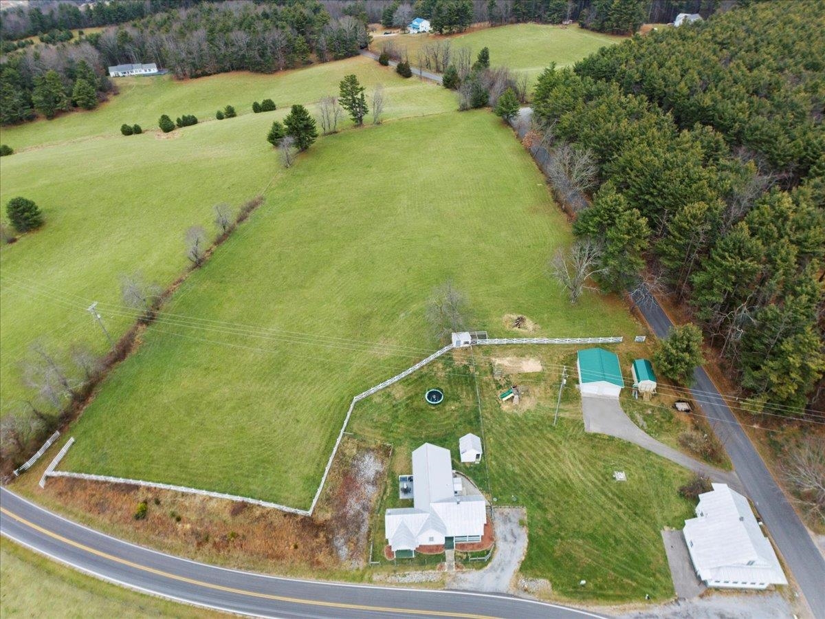 3517 Daniels Run Road NE Pilot VA 24138