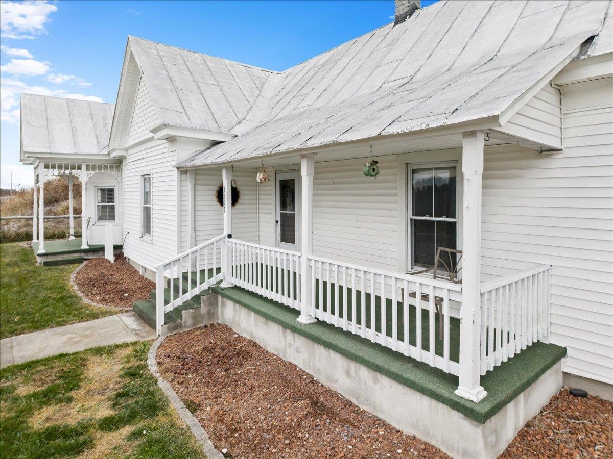 3517 Daniels Run Road NE Pilot VA 24138