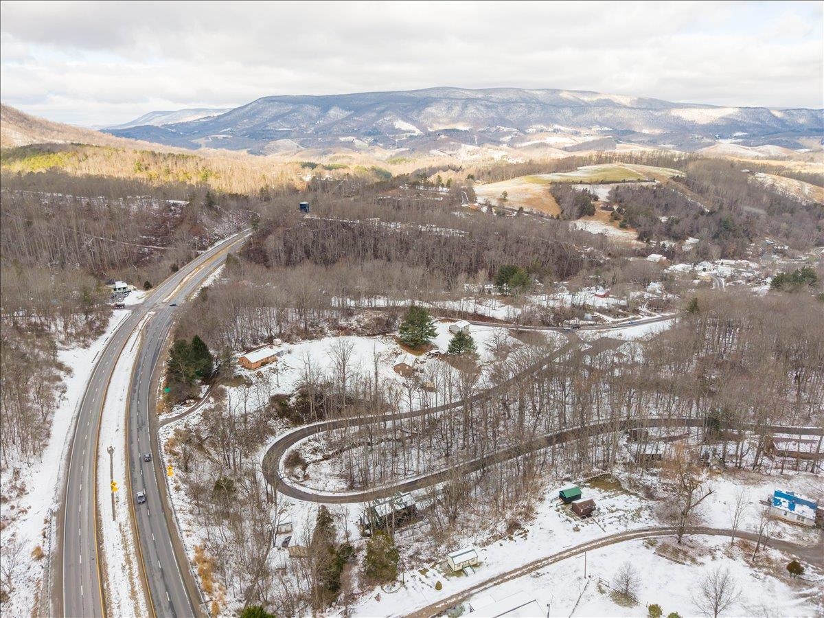 182 Rose Road Newport VA 24128