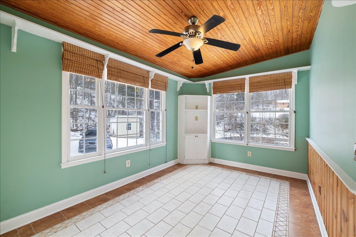 182 Rose Road Newport VA 24128