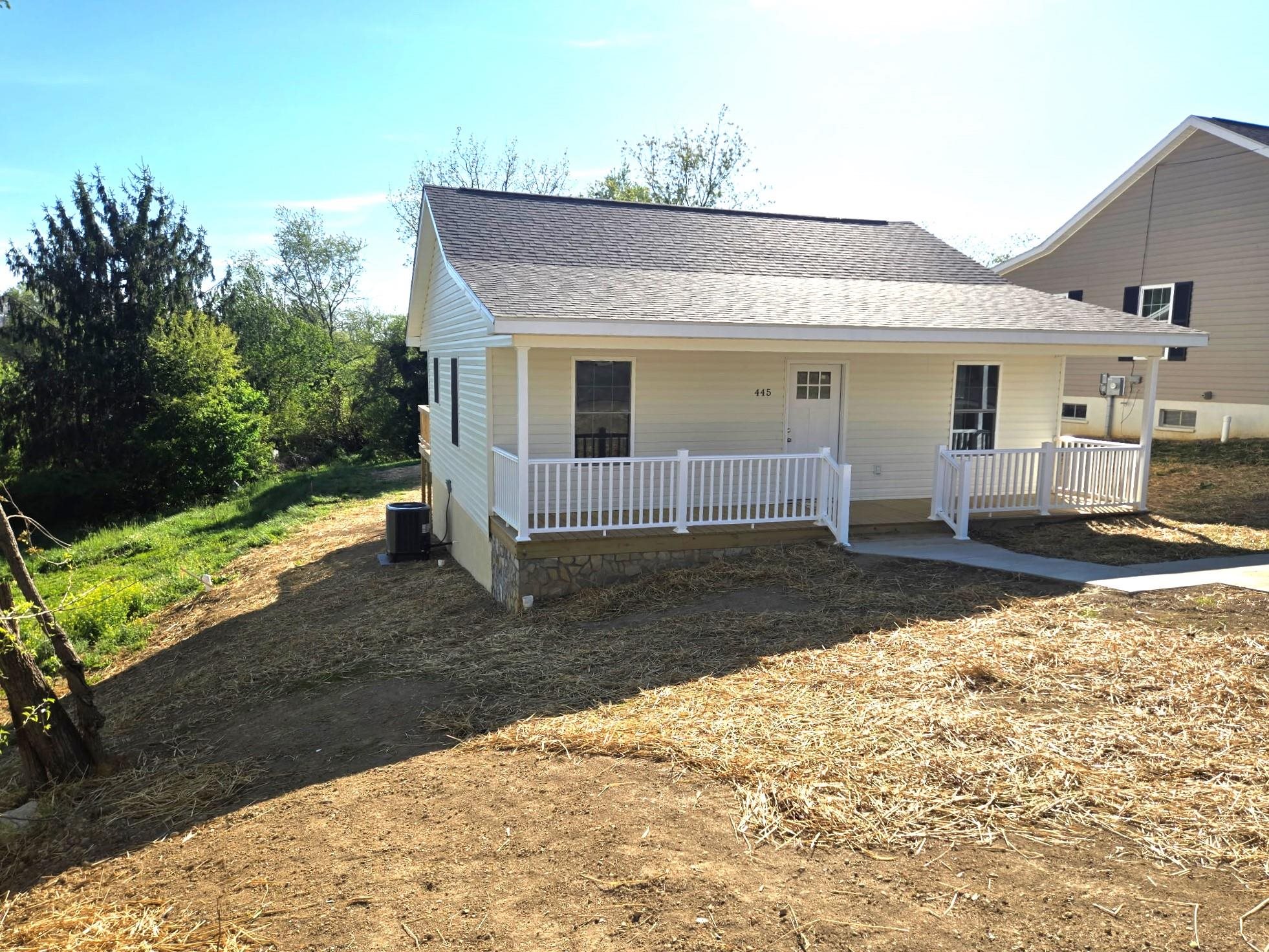 445 S 14th Street Wytheville VA 24382