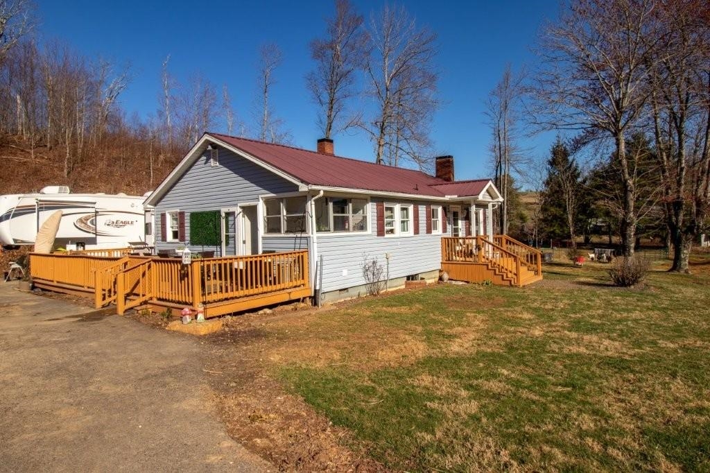 5665 Chances Creek Road Fancy Gap VA 24328