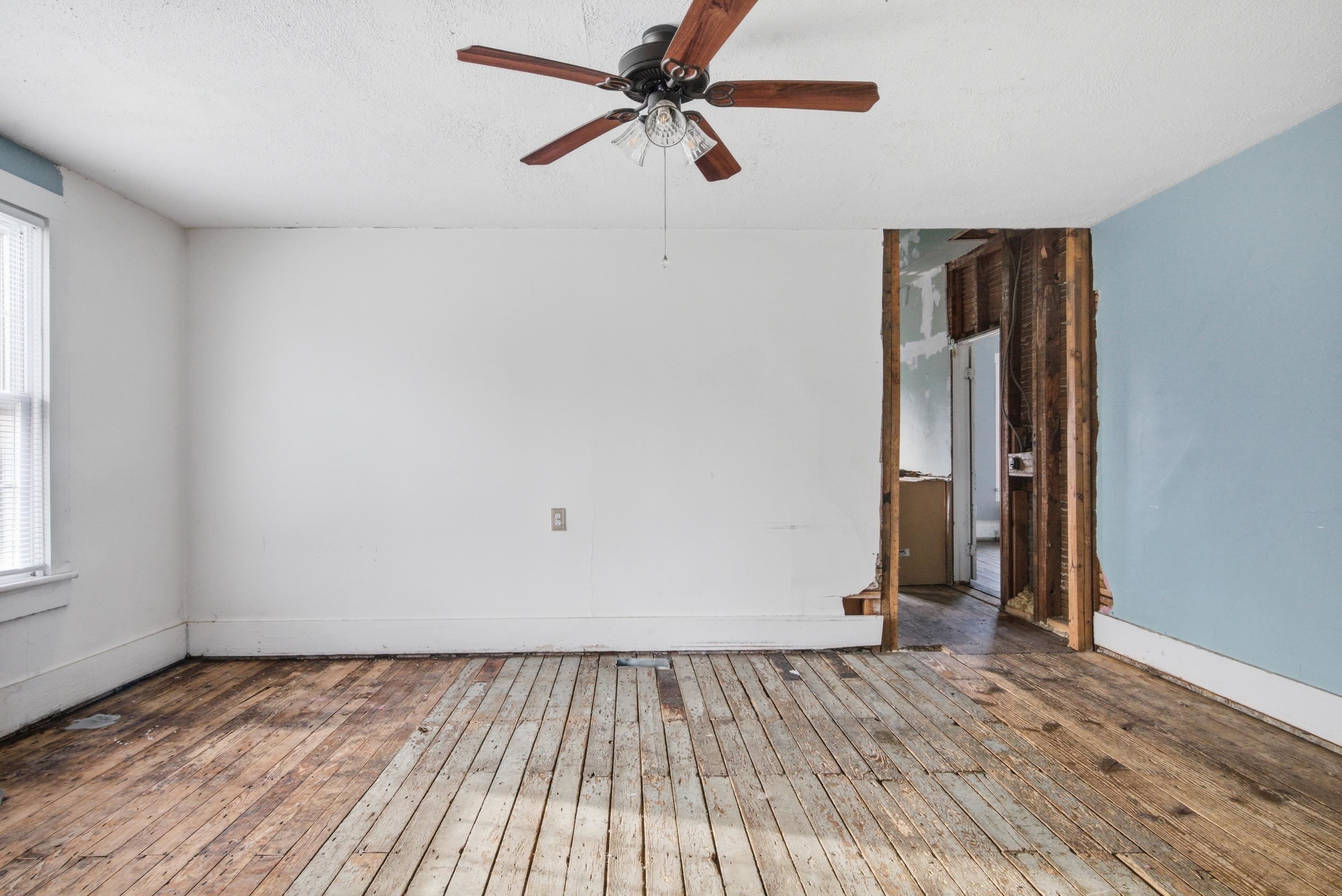 509 W Main Street Christiansburg VA 24073