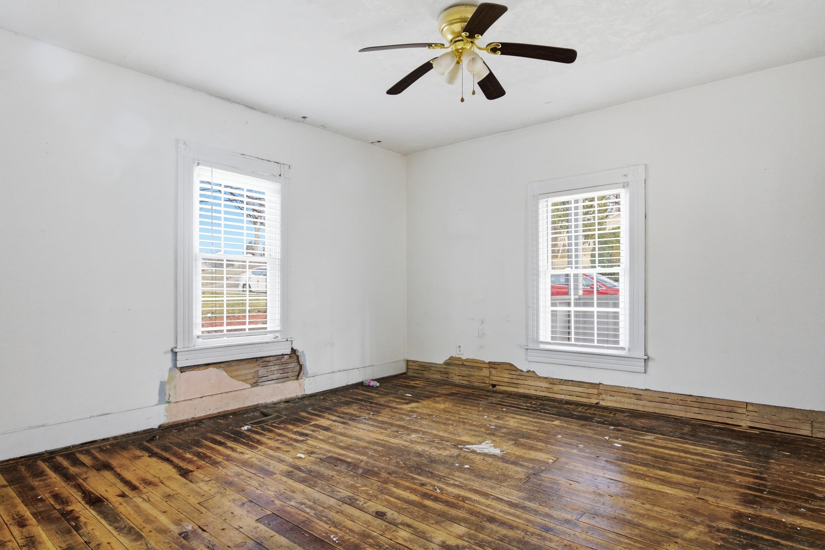 509 W Main Street Christiansburg VA 24073