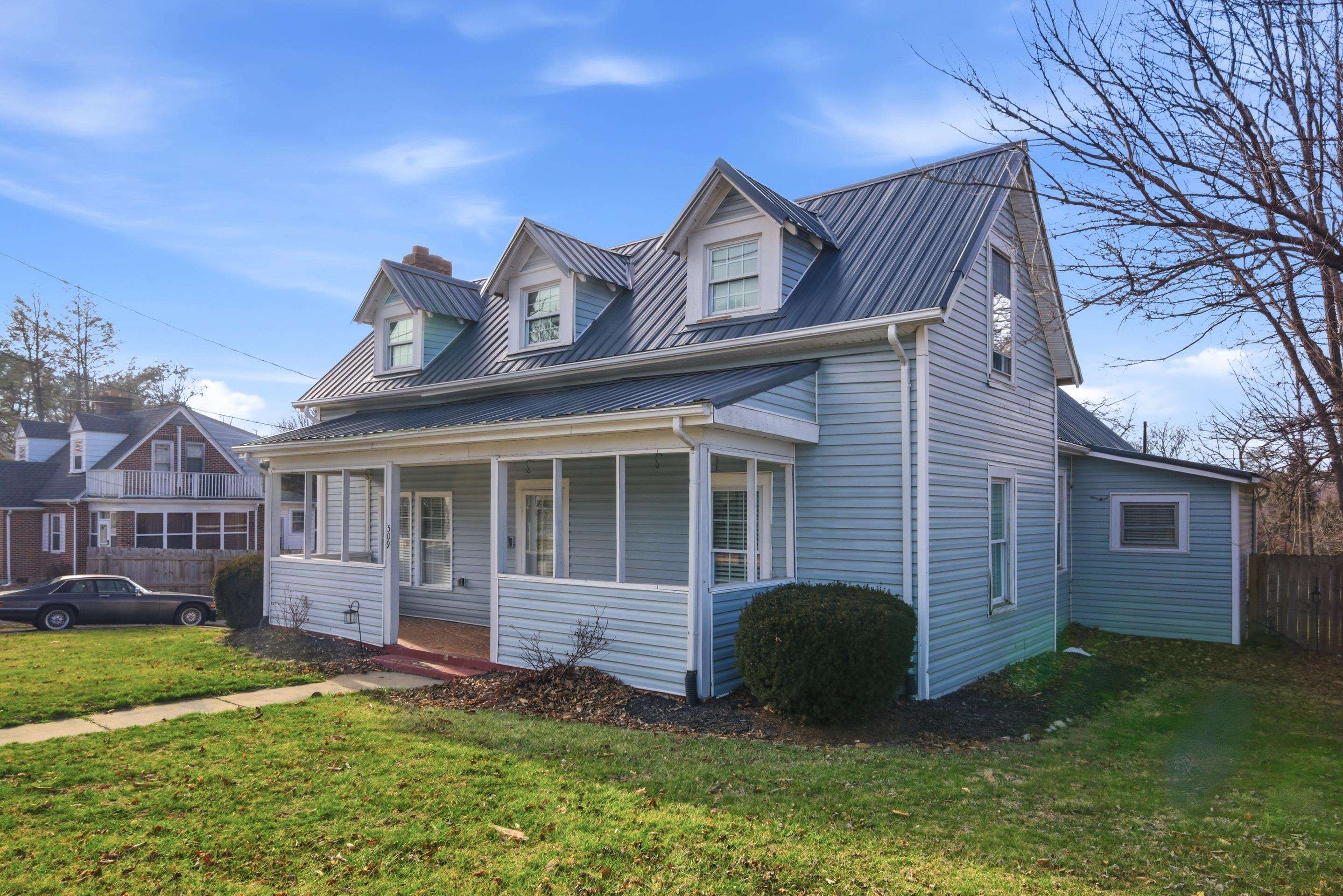 509 W Main Street Christiansburg VA 24073