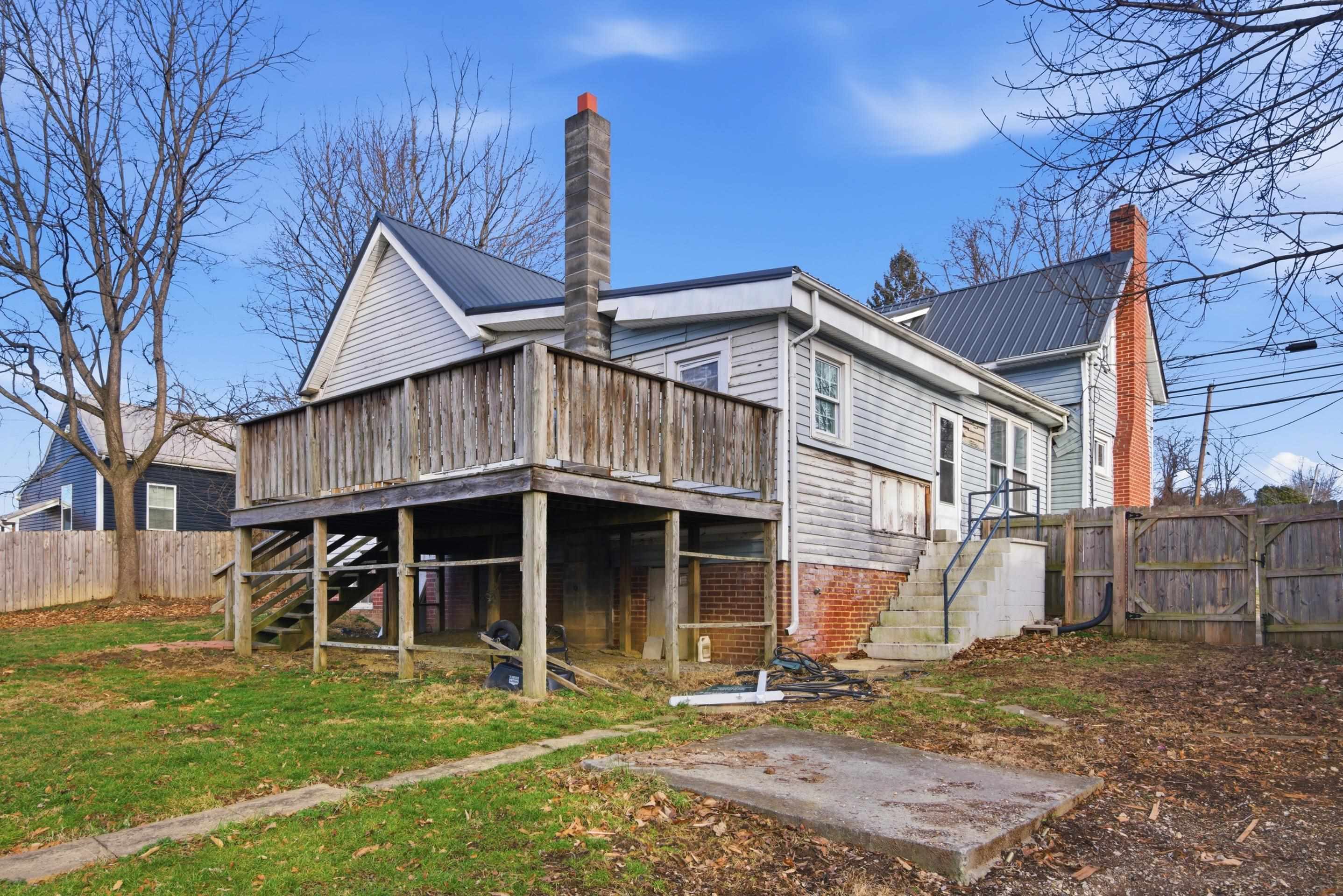 509 W Main Street Christiansburg VA 24073