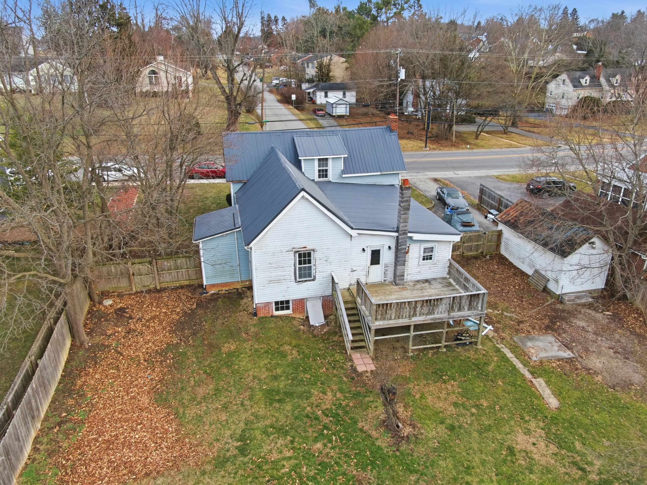 509 W Main Street Christiansburg VA 24073