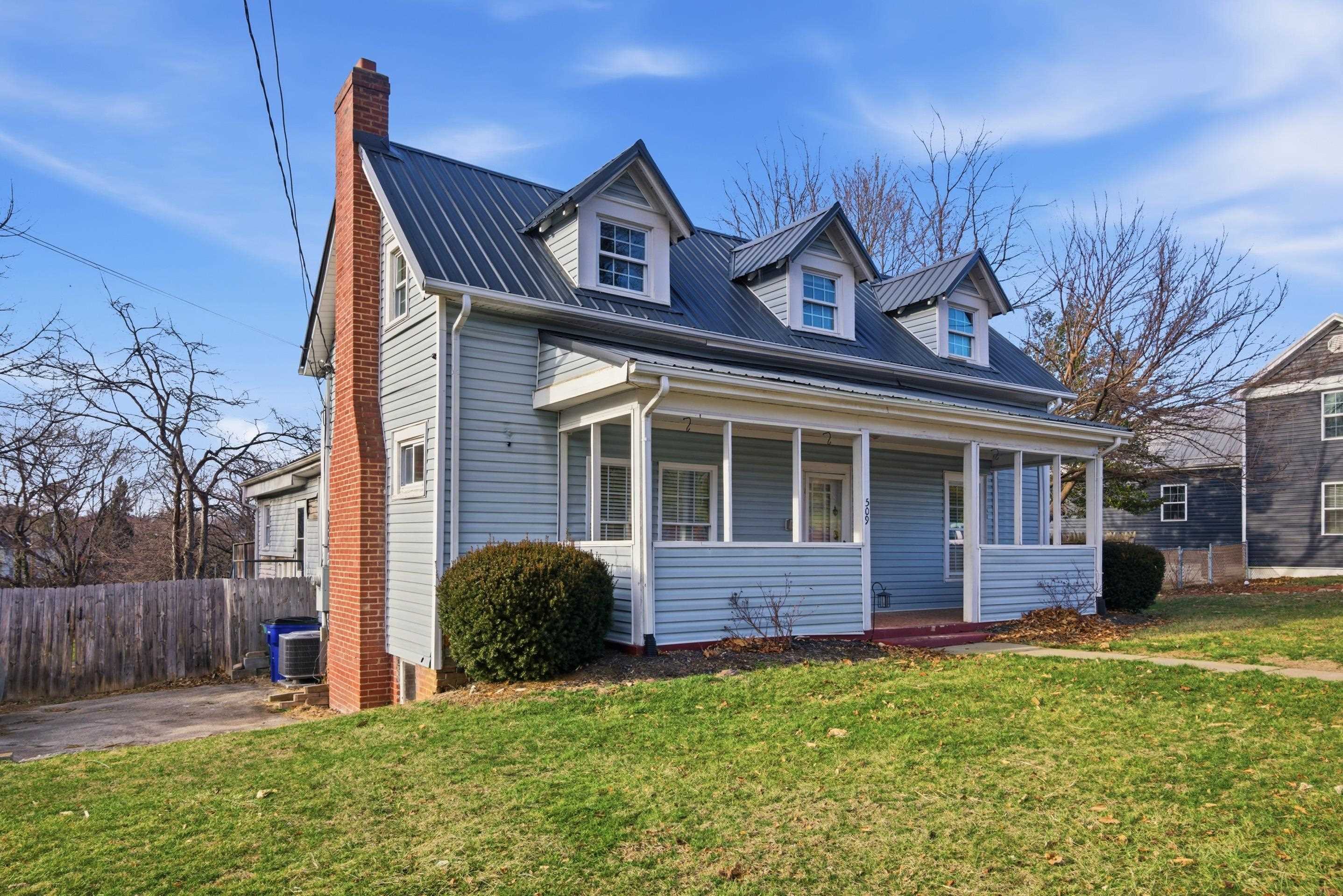 509 W Main Street Christiansburg VA 24073