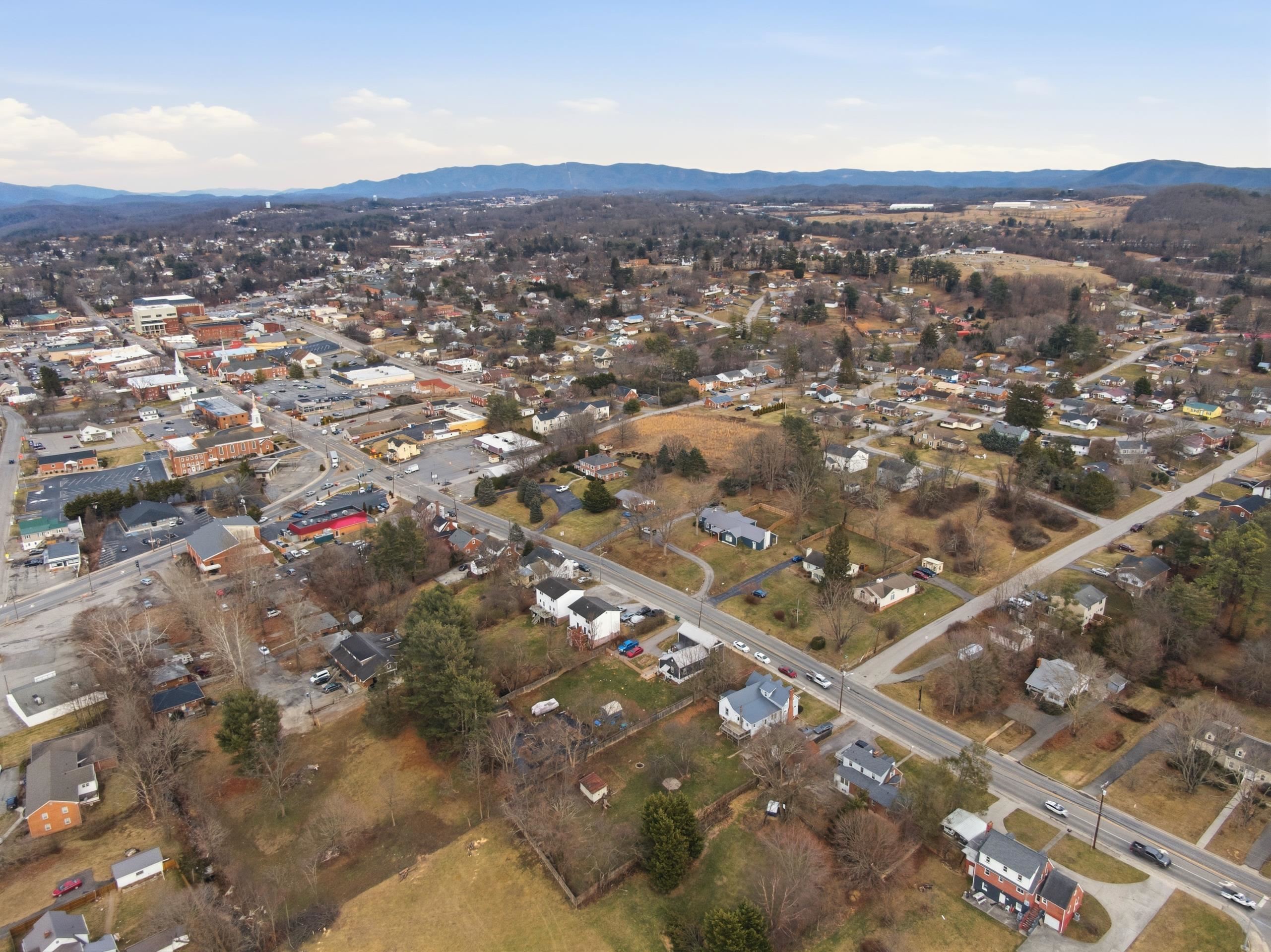 509 W Main Street Christiansburg VA 24073