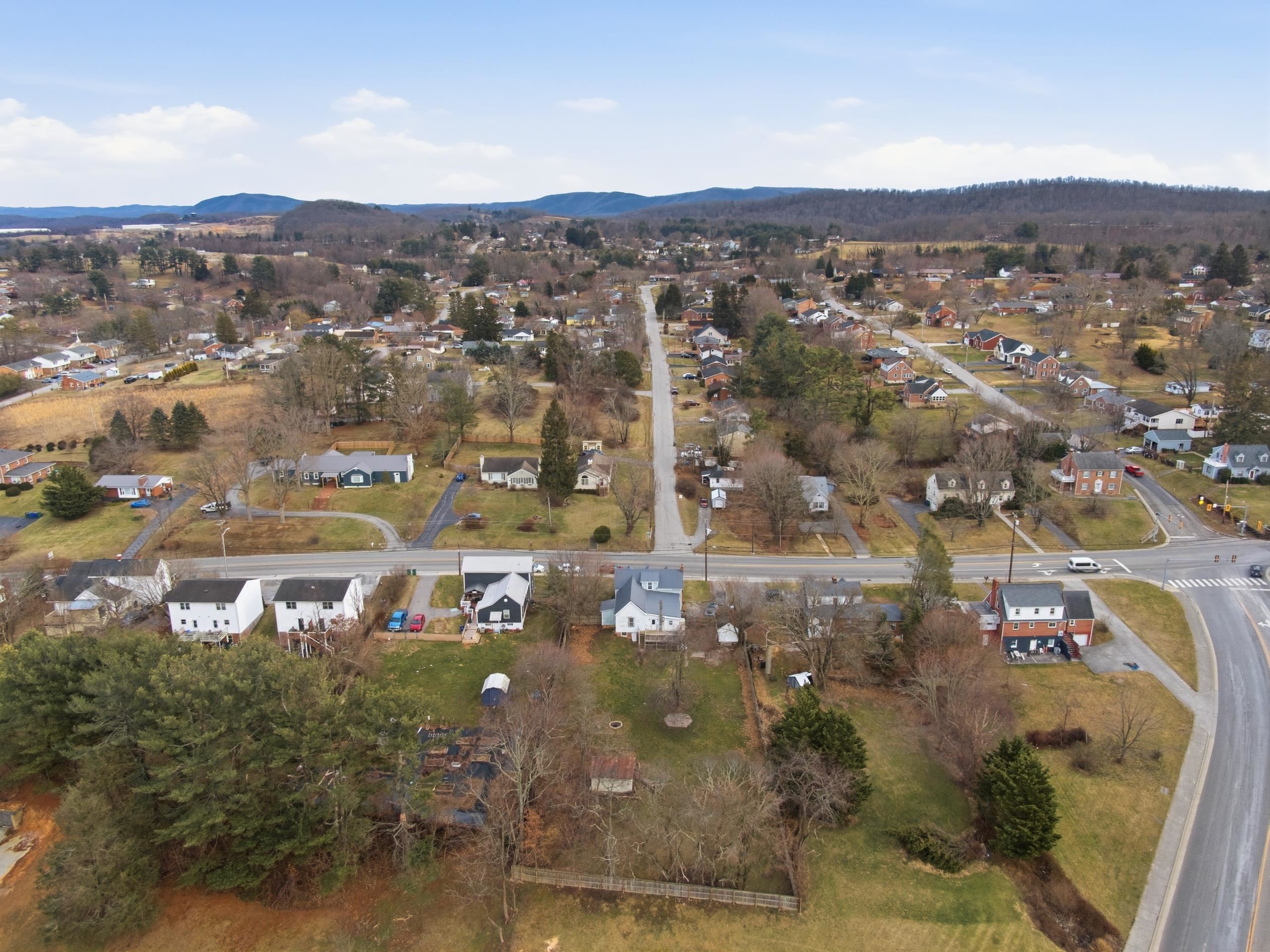 509 W Main Street Christiansburg VA 24073