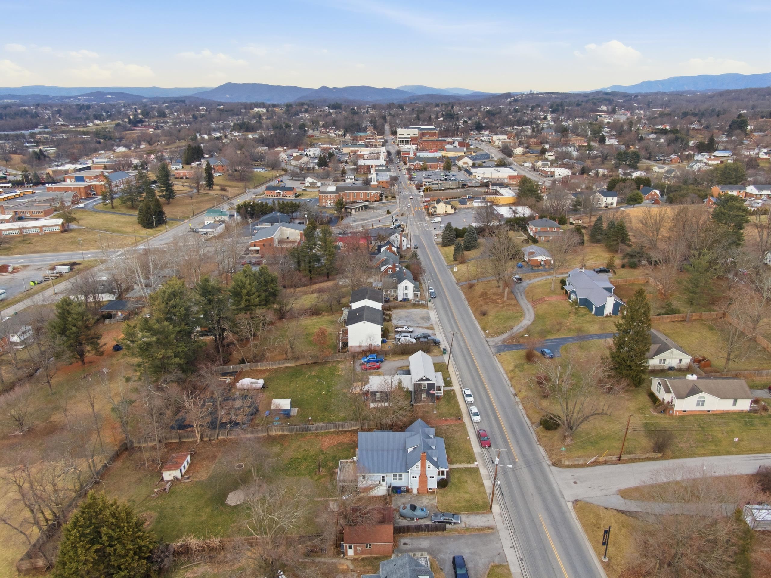 509 W Main Street Christiansburg VA 24073