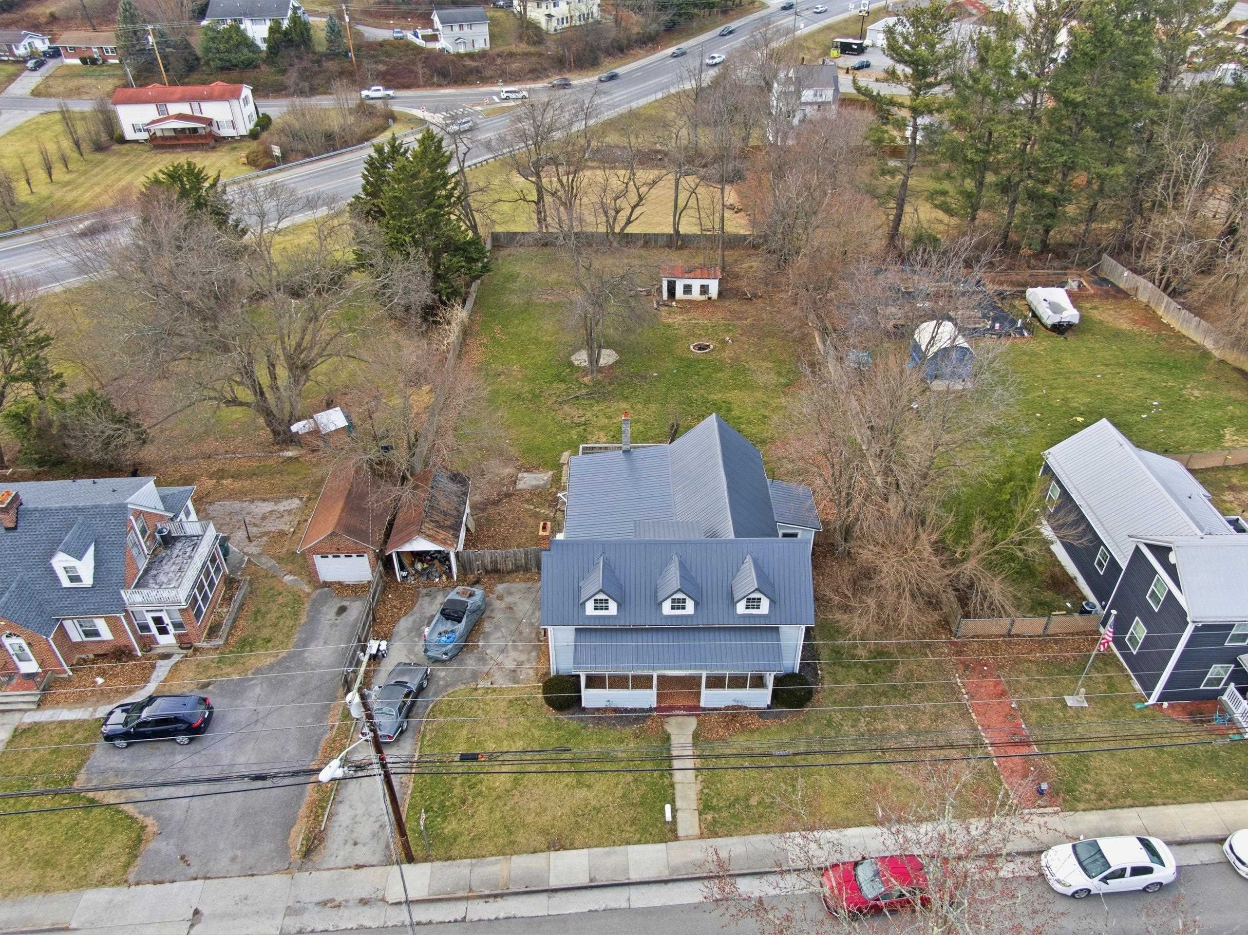 509 W Main Street Christiansburg VA 24073