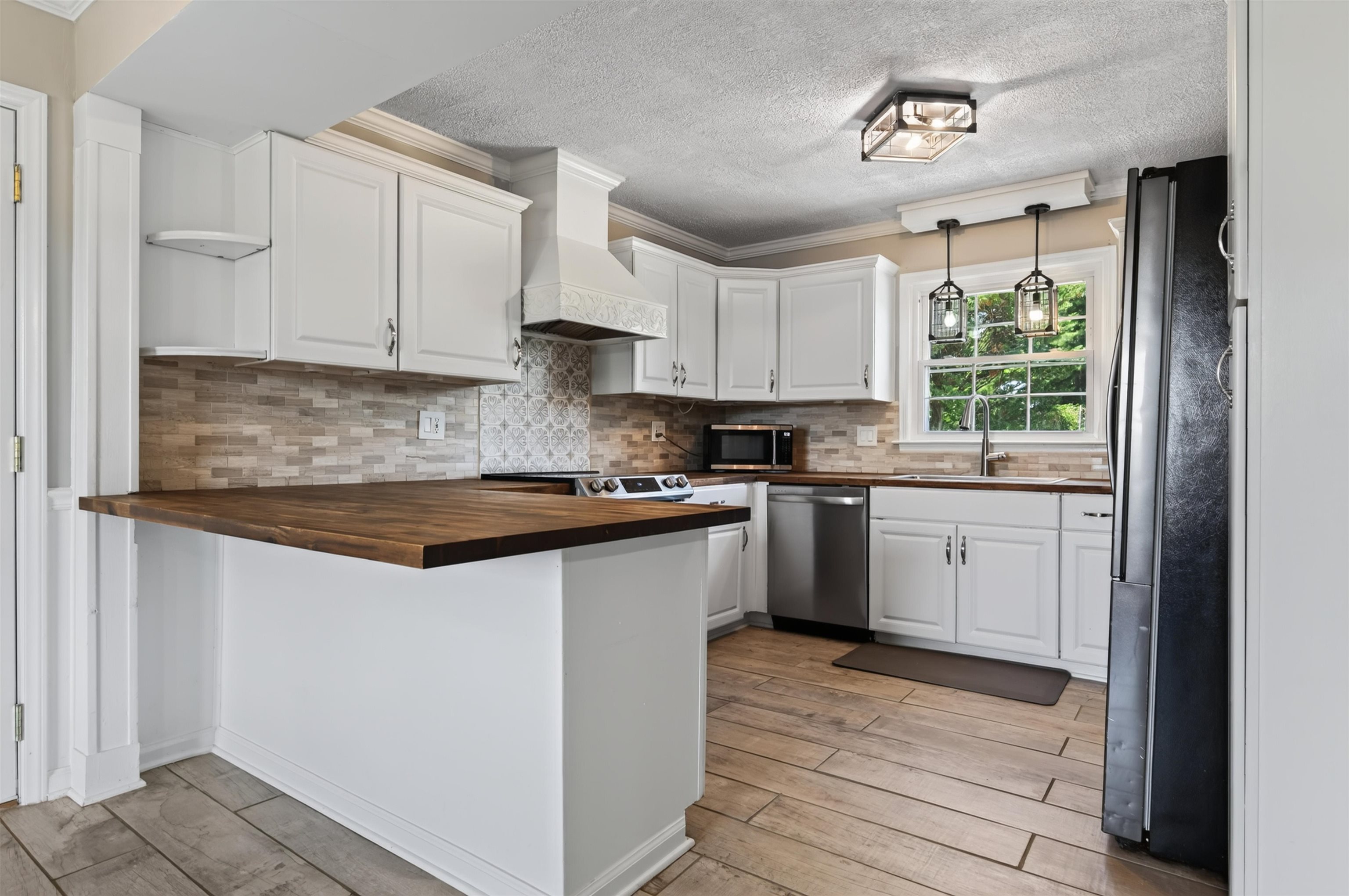 1270 Crestview Drive Wytheville VA 24382