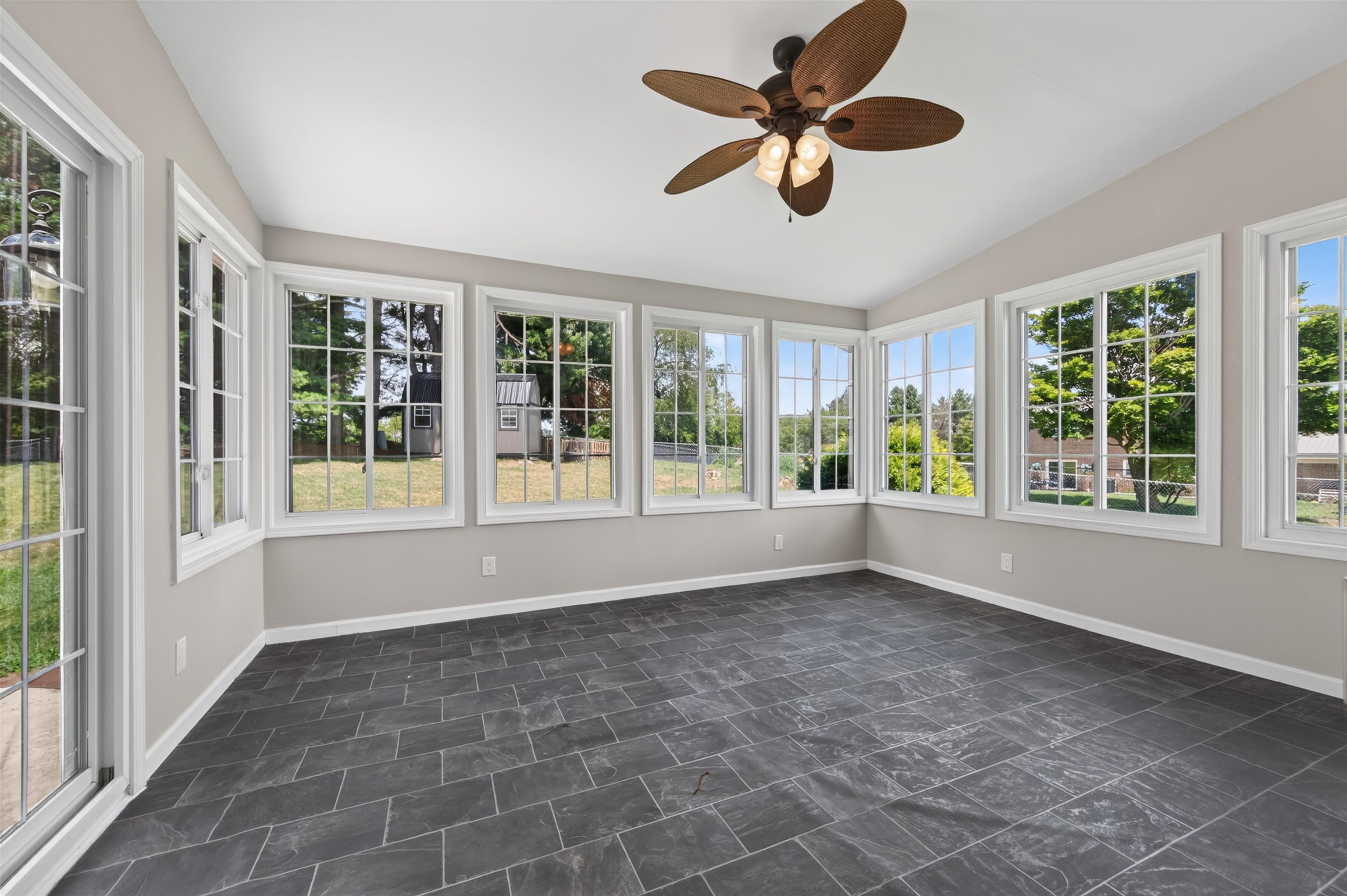 1270 Crestview Drive Wytheville VA 24382