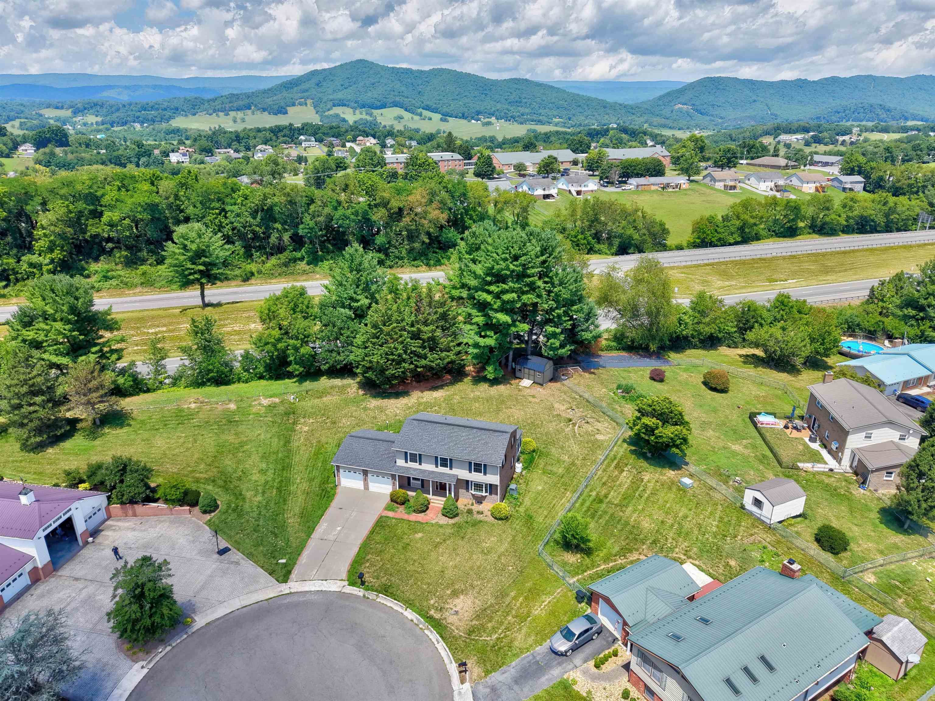 1270 Crestview Drive Wytheville VA 24382