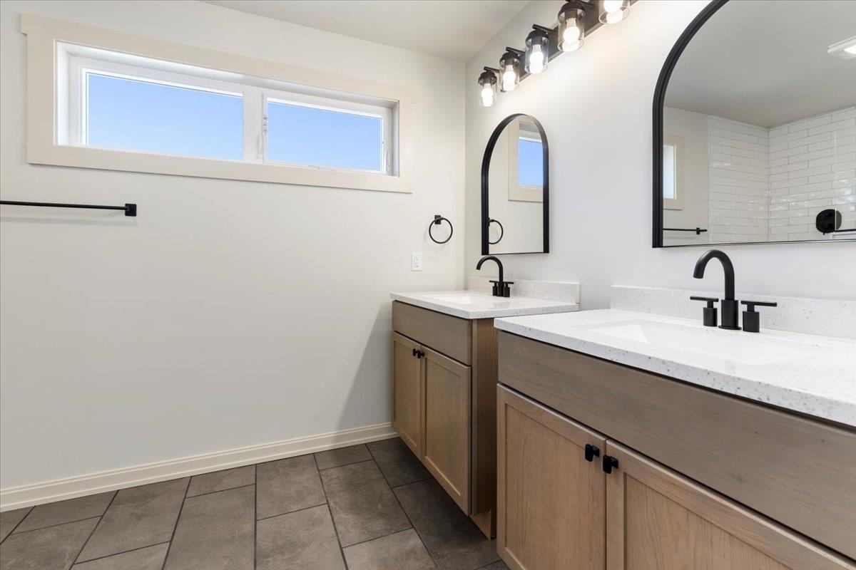 2011 Bob White Boulevard Pulaski VA 24301