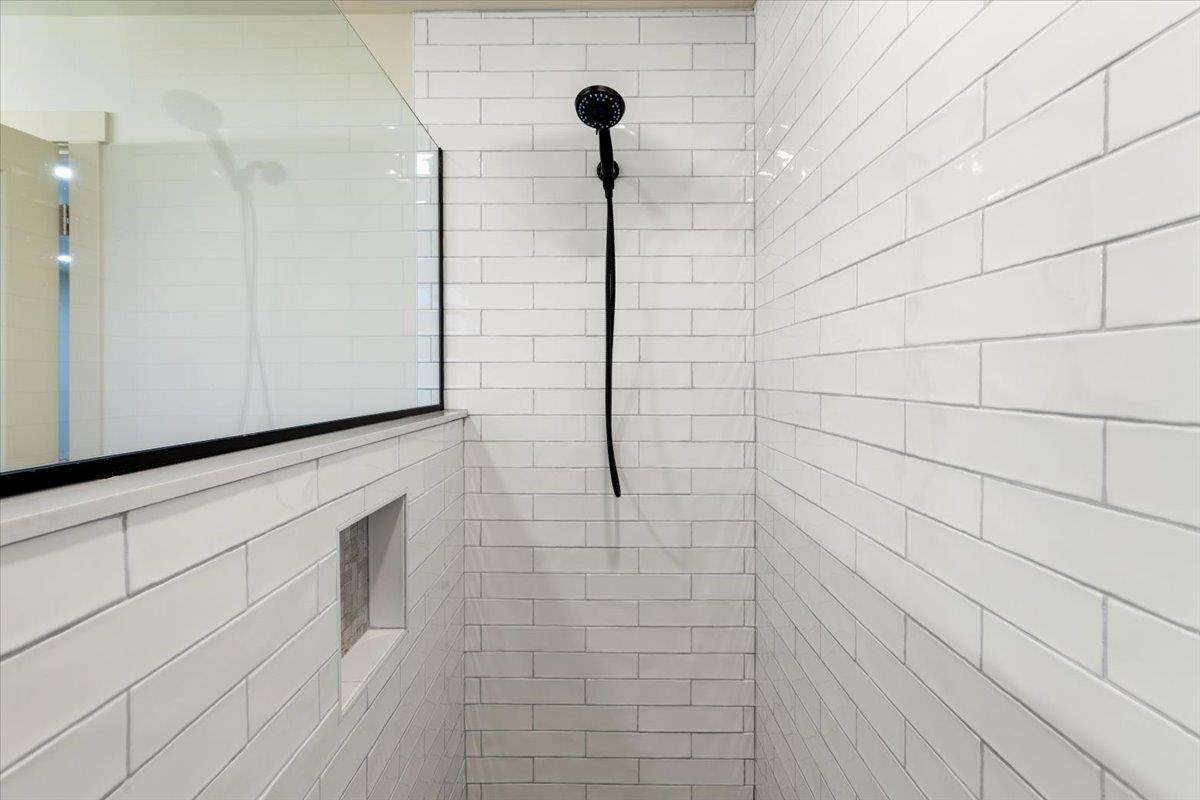 2011 Bob White Boulevard Pulaski VA 24301