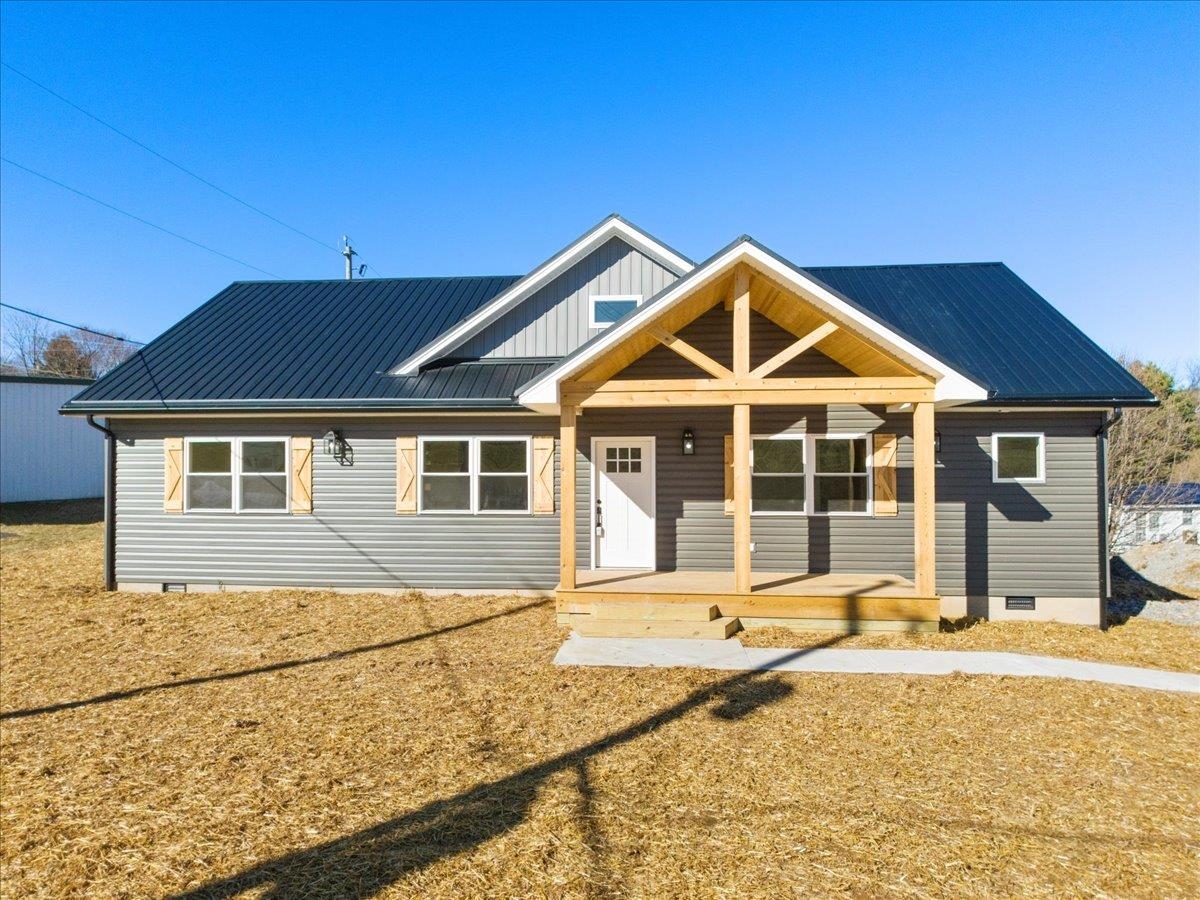 2011 Bob White Boulevard Pulaski VA 24301