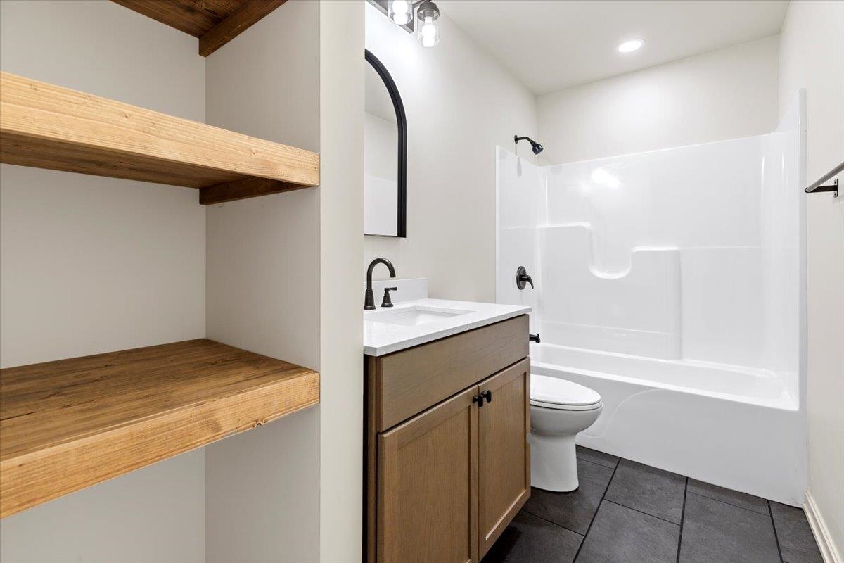 2011 Bob White Boulevard Pulaski VA 24301